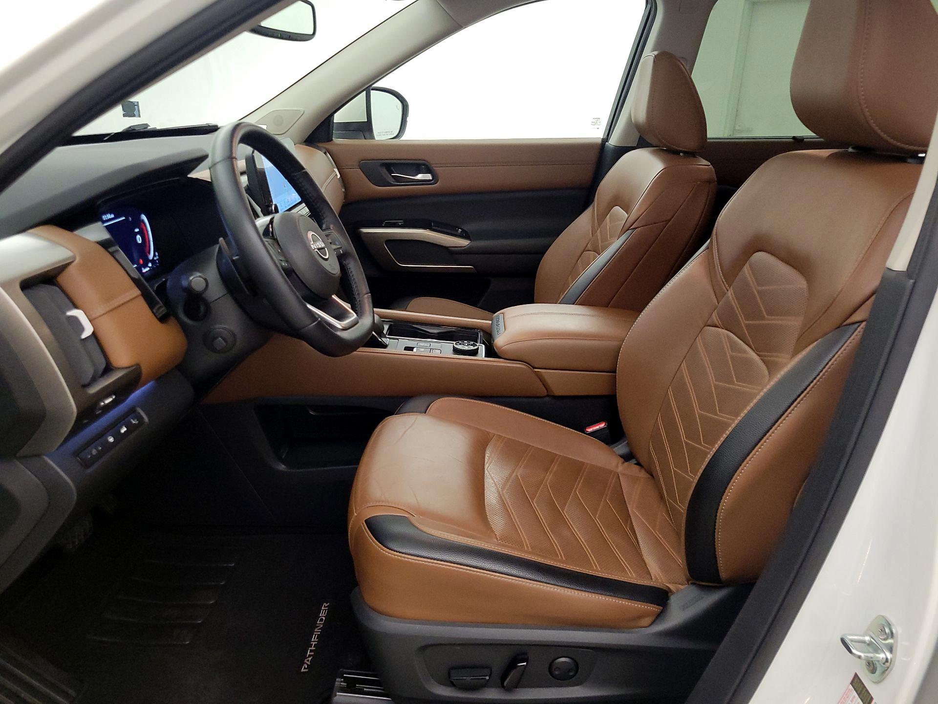 Thumbnail: 2022 Nissan Pathfinder - 9