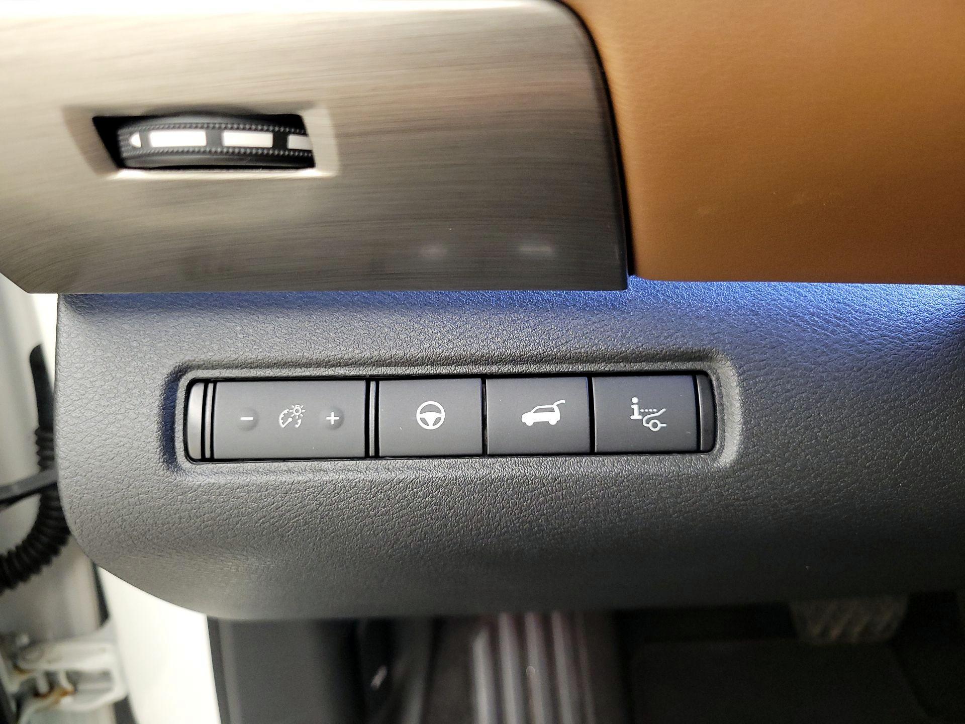 Thumbnail: 2022 Nissan Pathfinder - 11