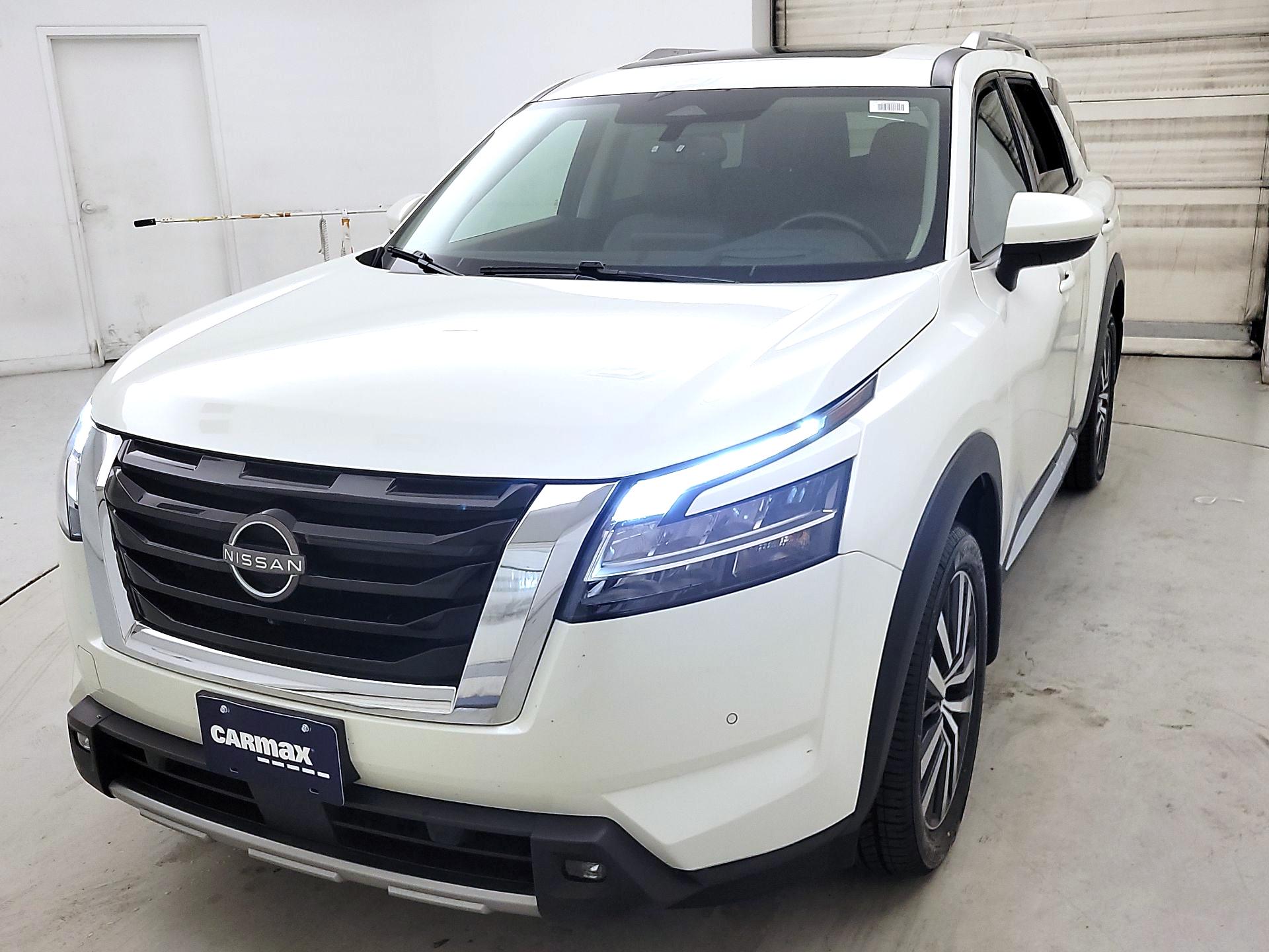 Thumbnail: 2022 Nissan Pathfinder - 3
