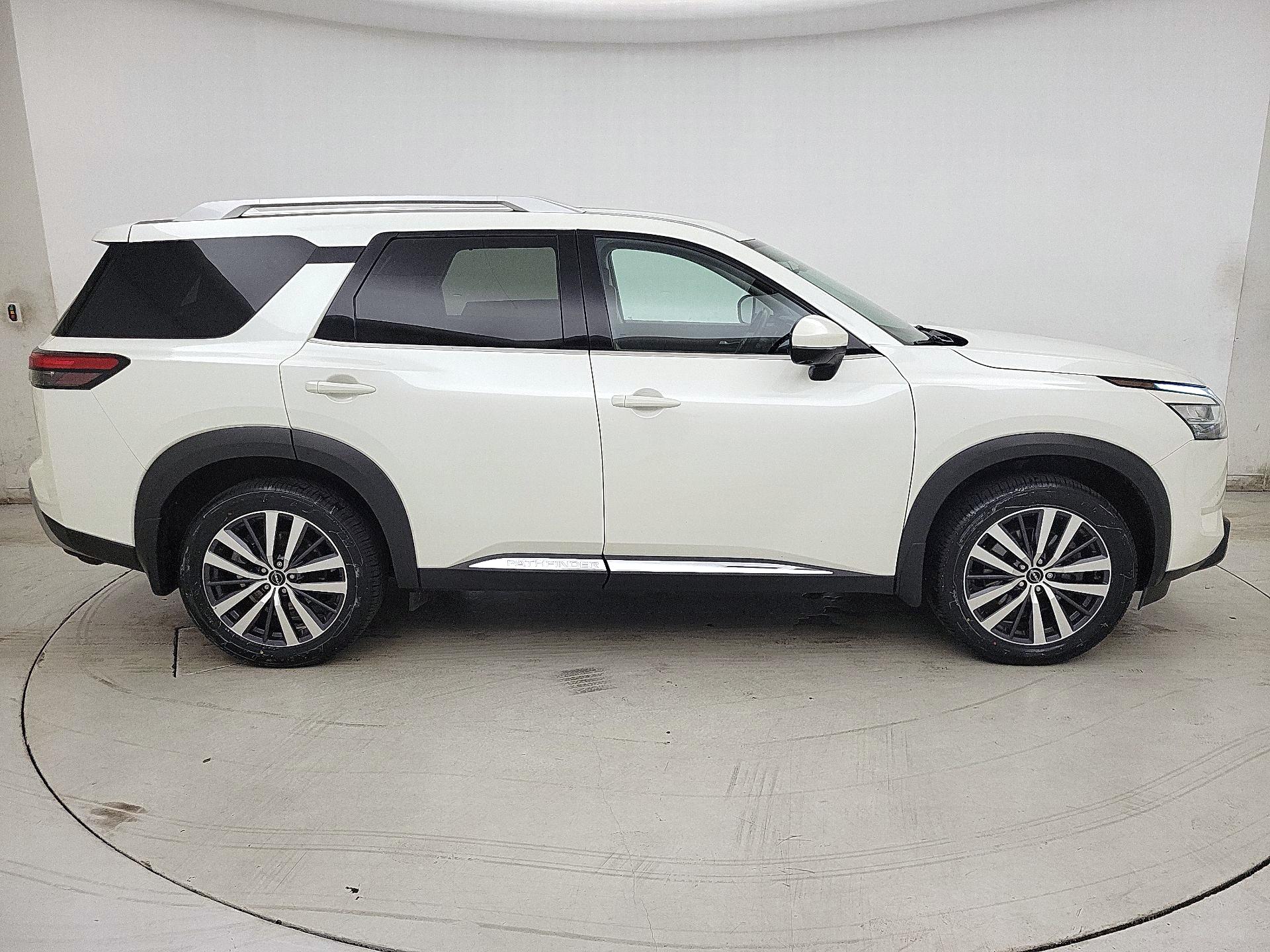 Thumbnail: 2022 Nissan Pathfinder - 4