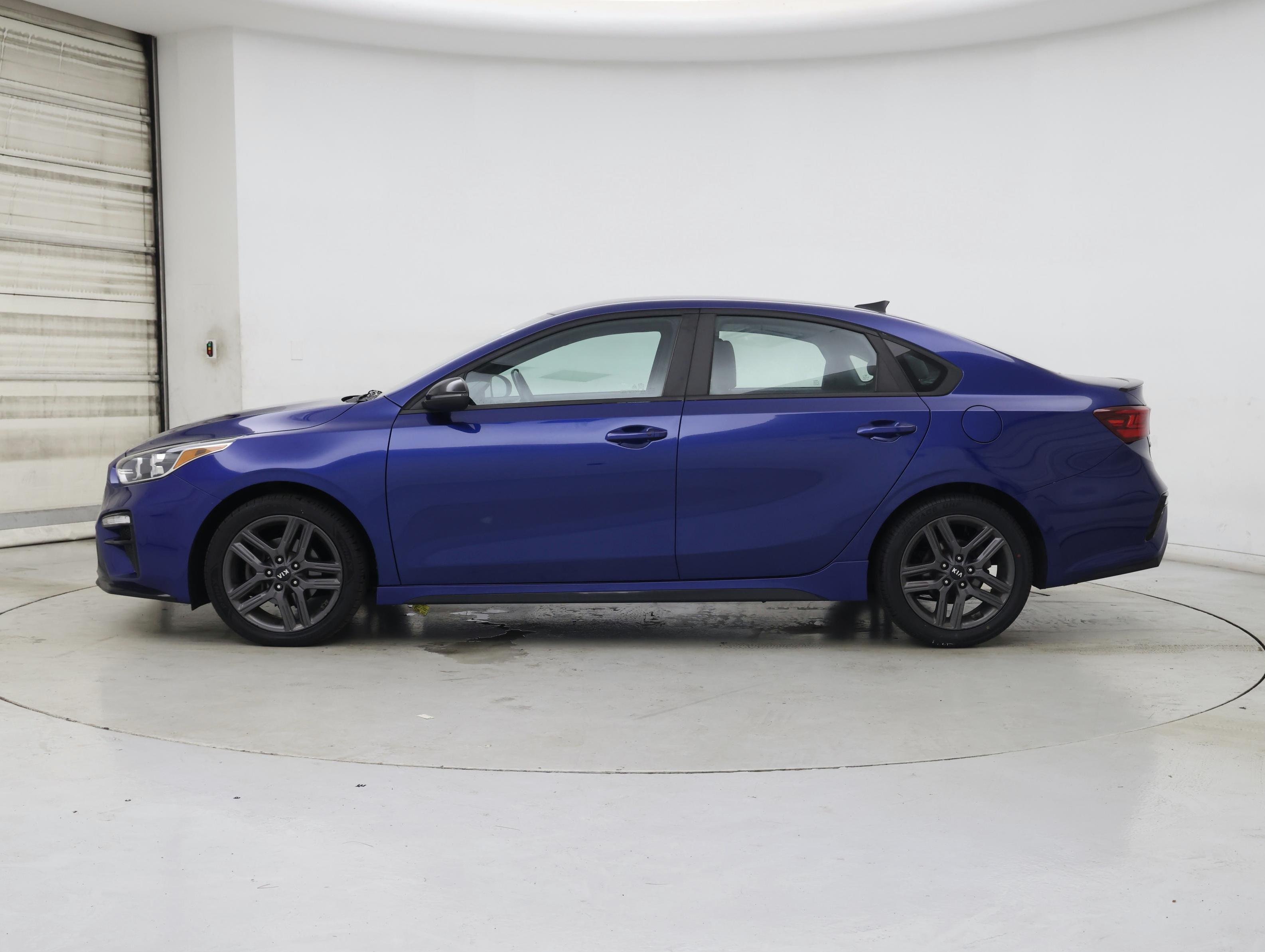 Thumbnail: 2021 Kia Forte - 3