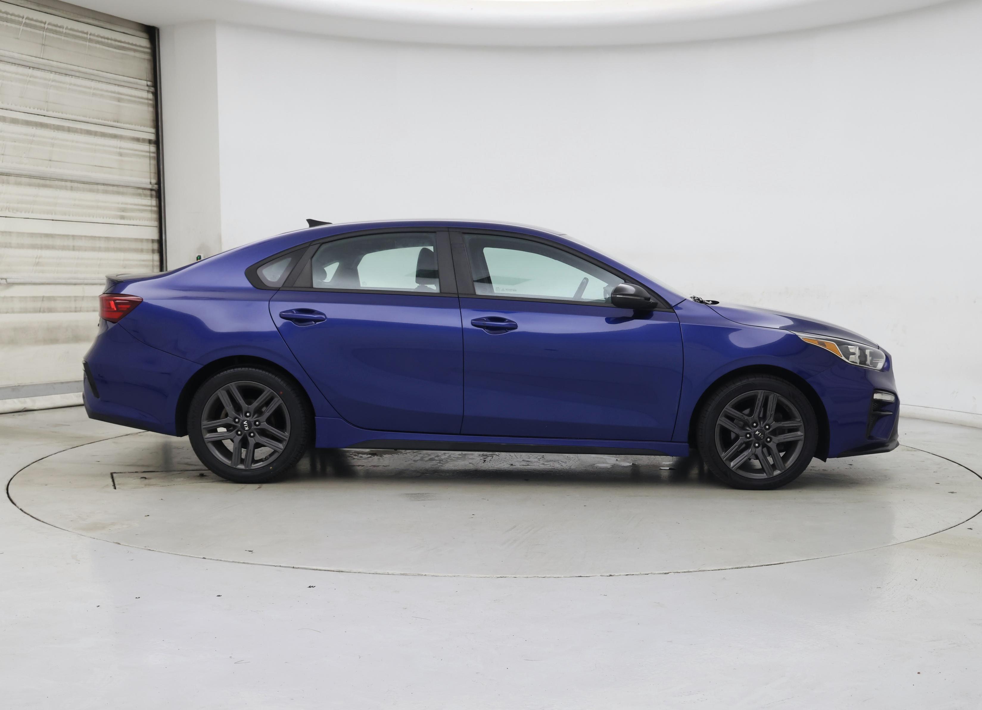 Thumbnail: 2021 Kia Forte - 7