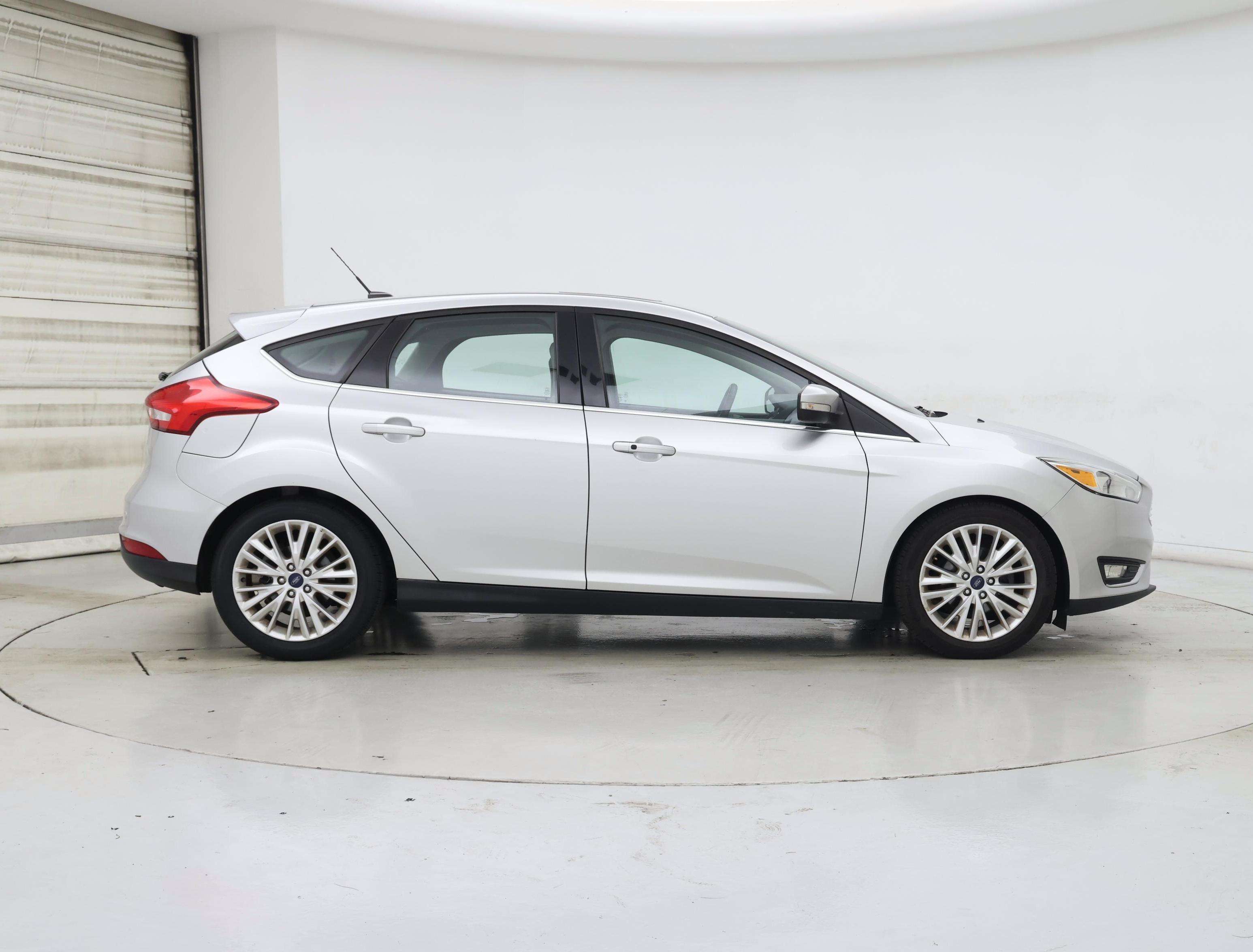 Thumbnail: 2018 Ford Focus - 7