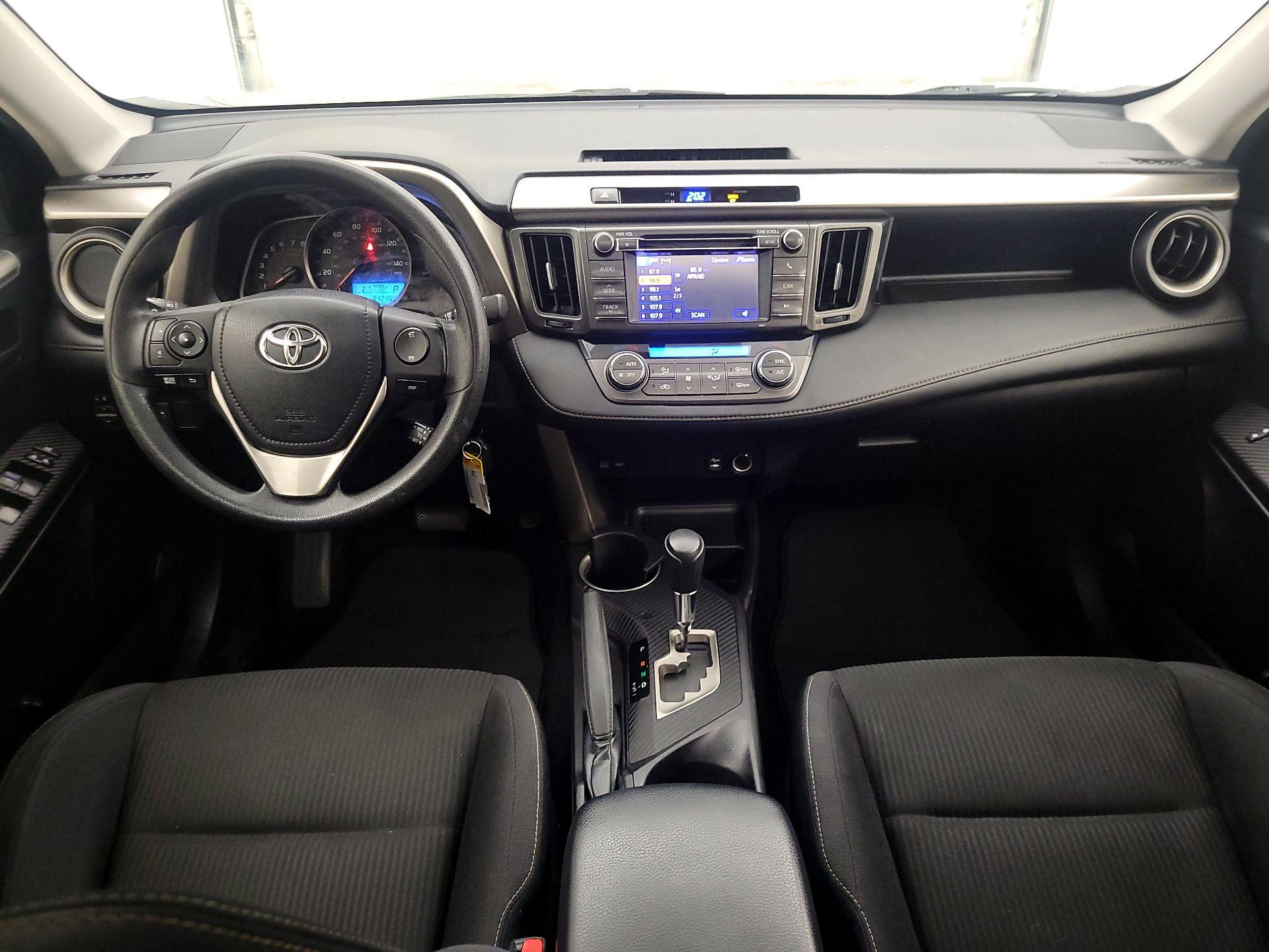 Thumbnail: 2013 Toyota RAV4 - 9