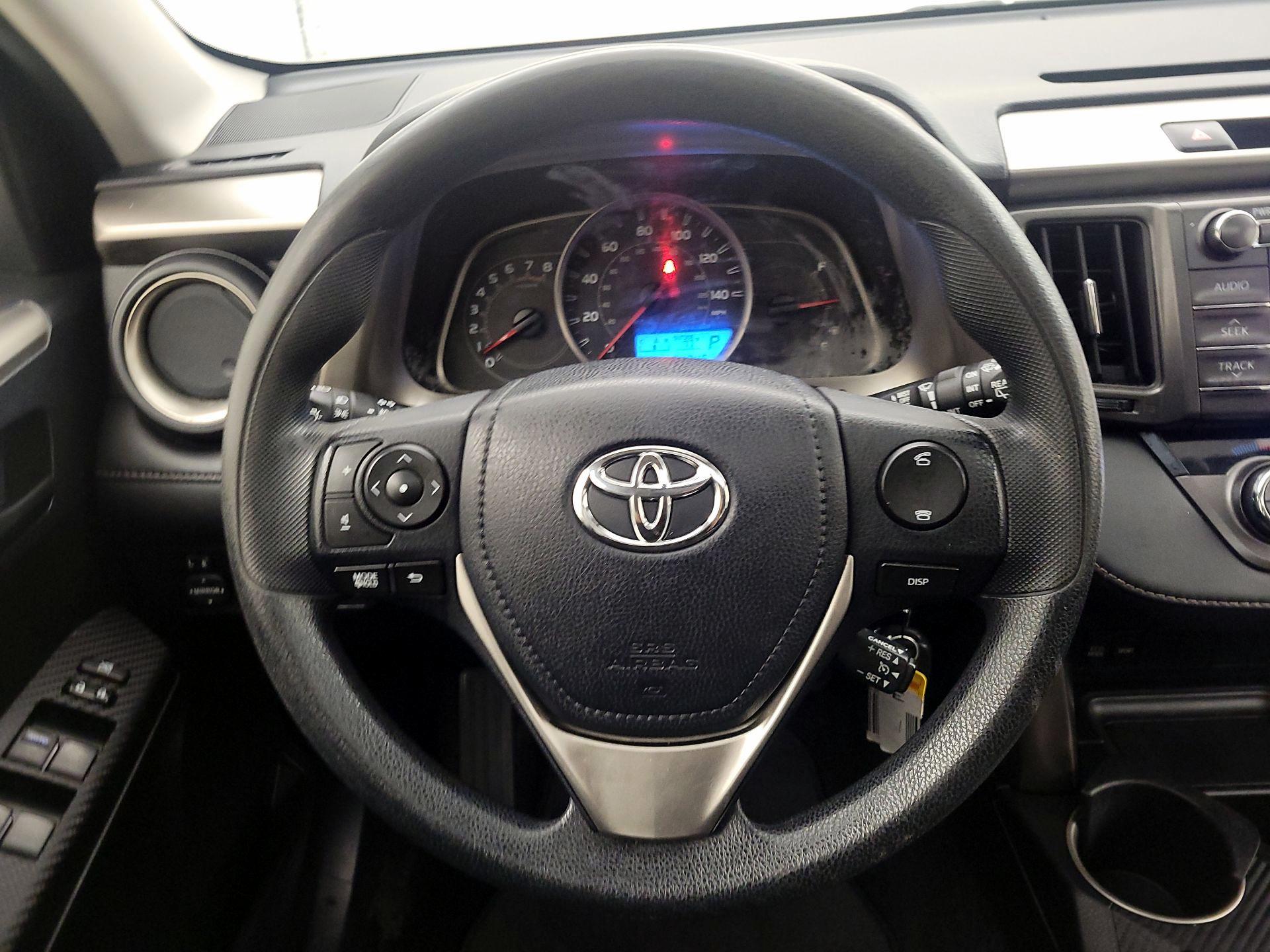 Thumbnail: 2013 Toyota RAV4 - 10