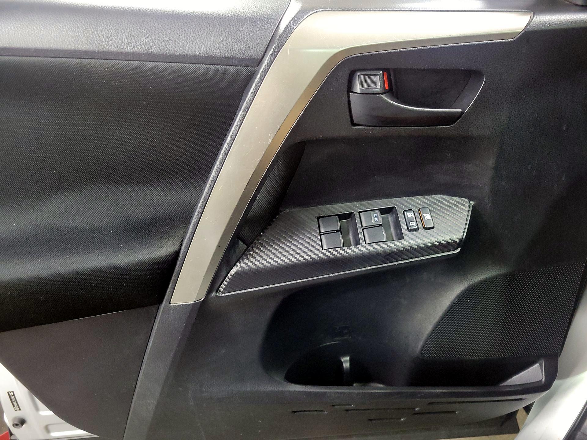 Thumbnail: 2013 Toyota RAV4 - 12