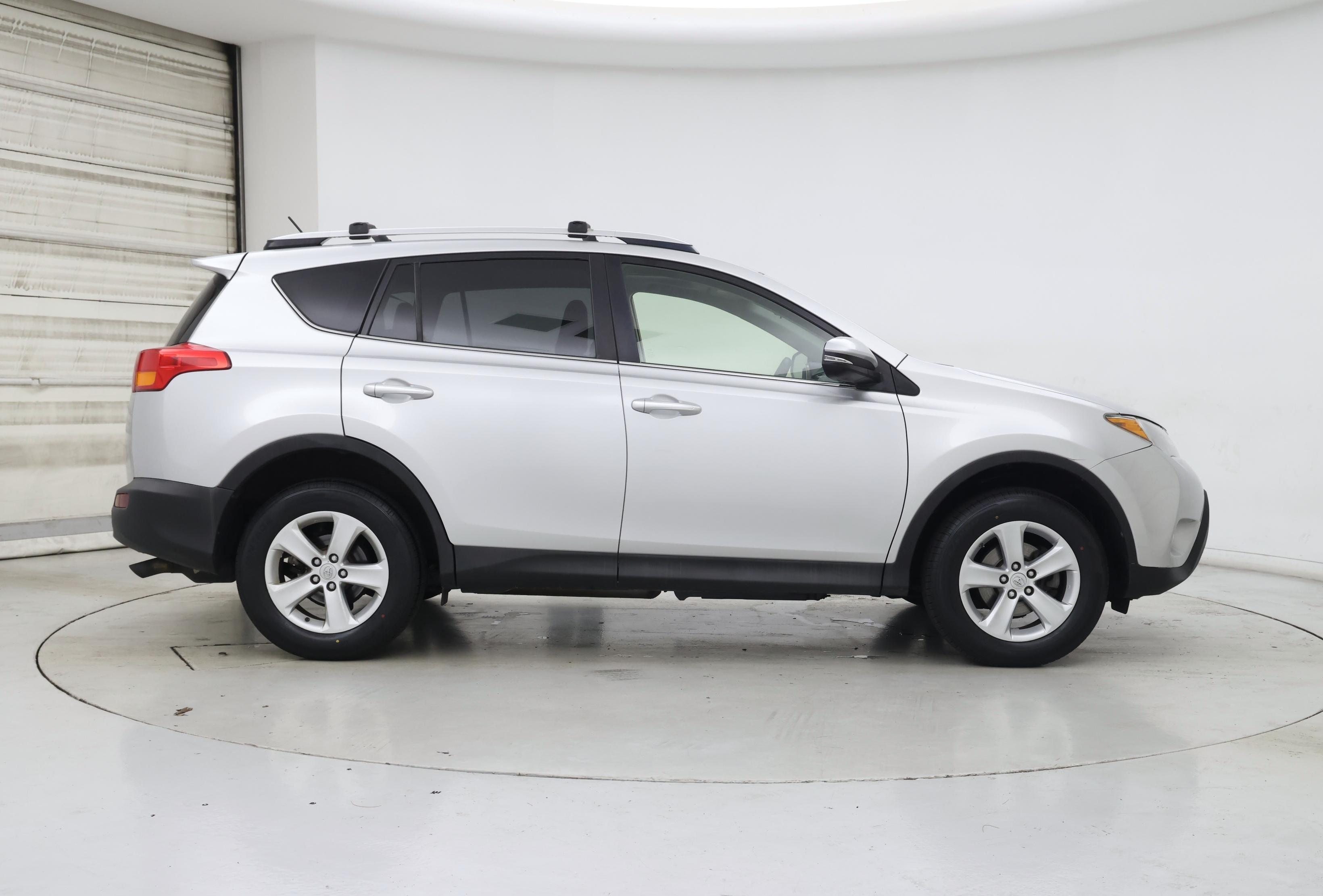 Thumbnail: 2013 Toyota RAV4 - 7