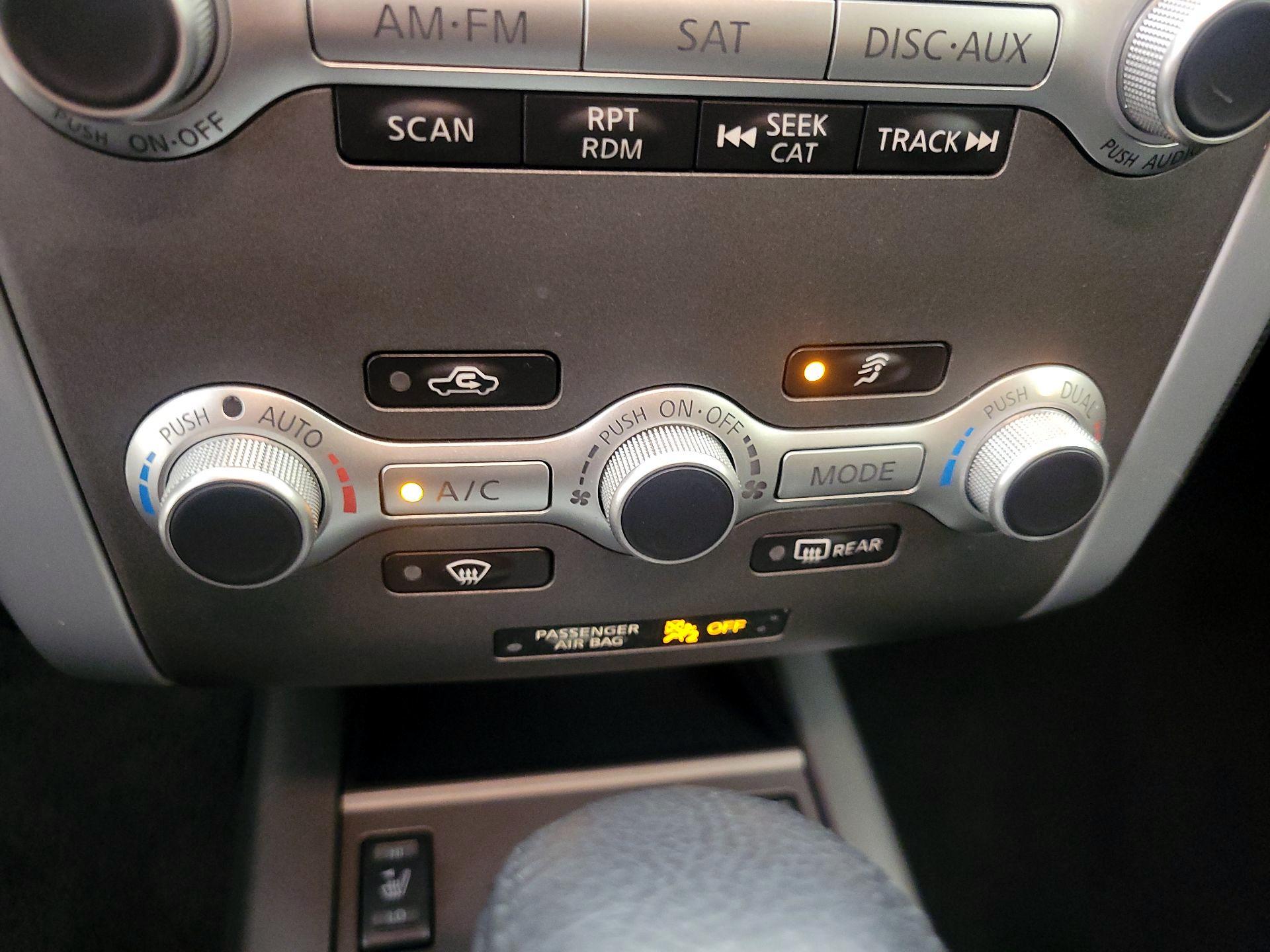 Thumbnail: 2014 Nissan Murano - 17