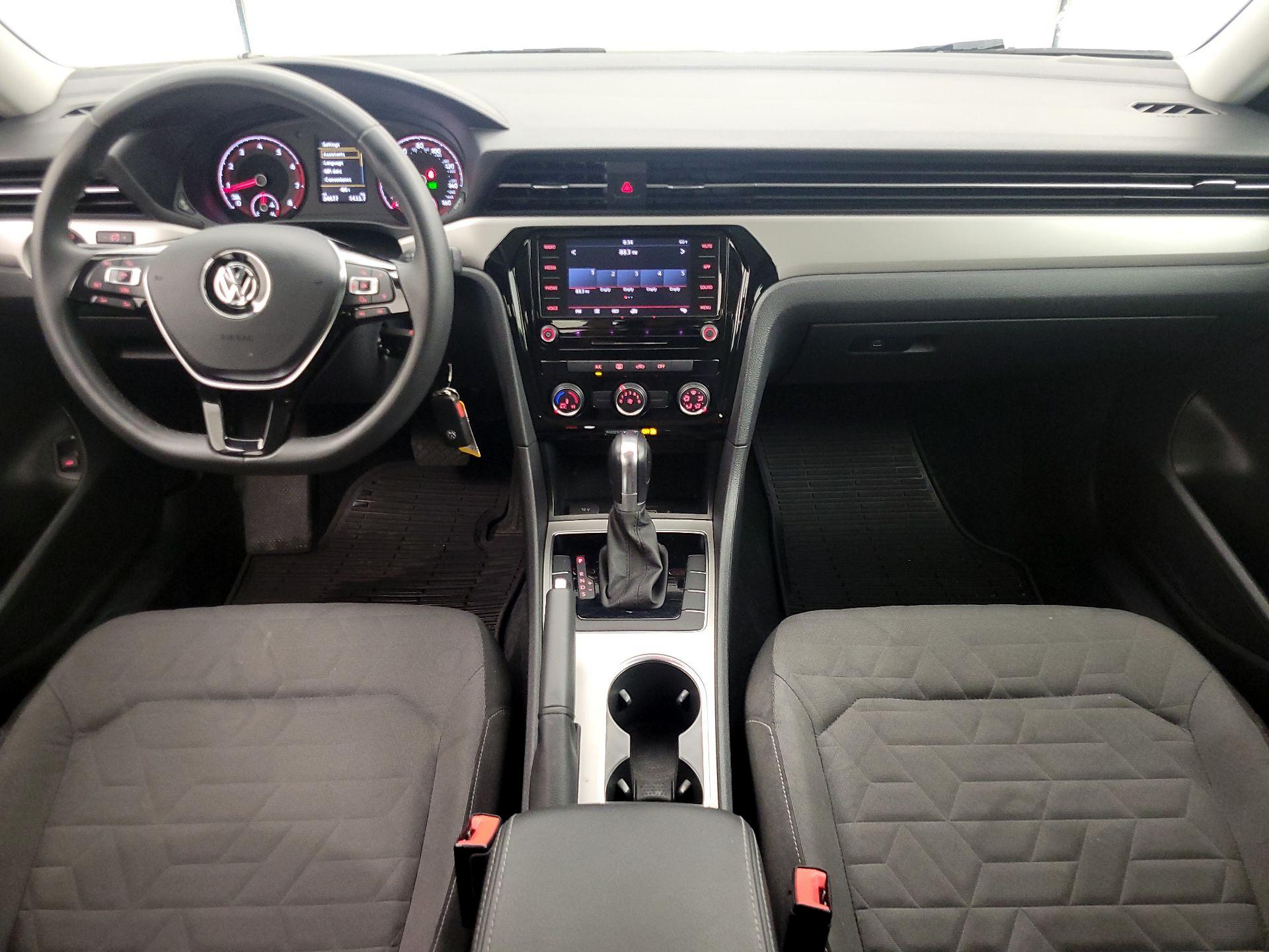 Thumbnail: 2021 Volkswagen Passat - 9
