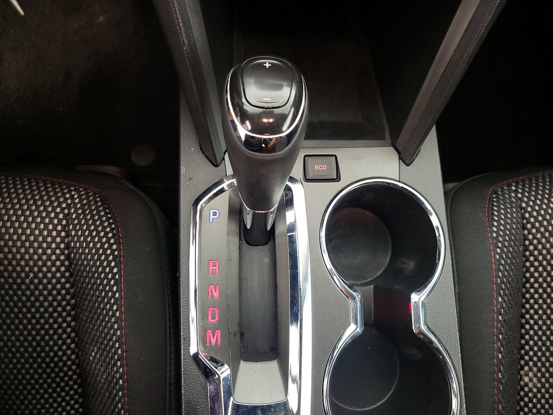 Thumbnail: 2016 GMC Terrain - 16