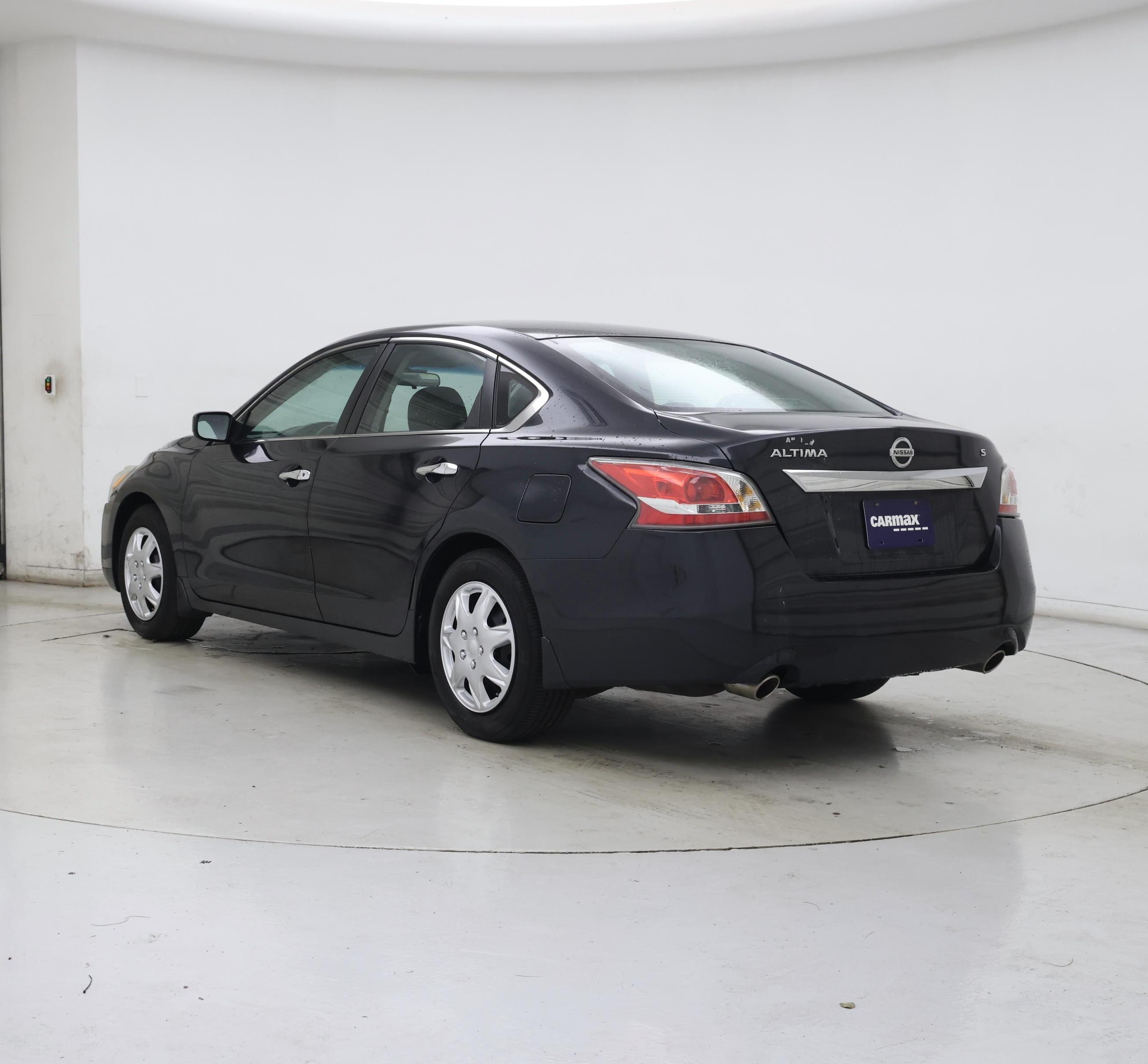 Thumbnail: 2015 Nissan Altima - 2