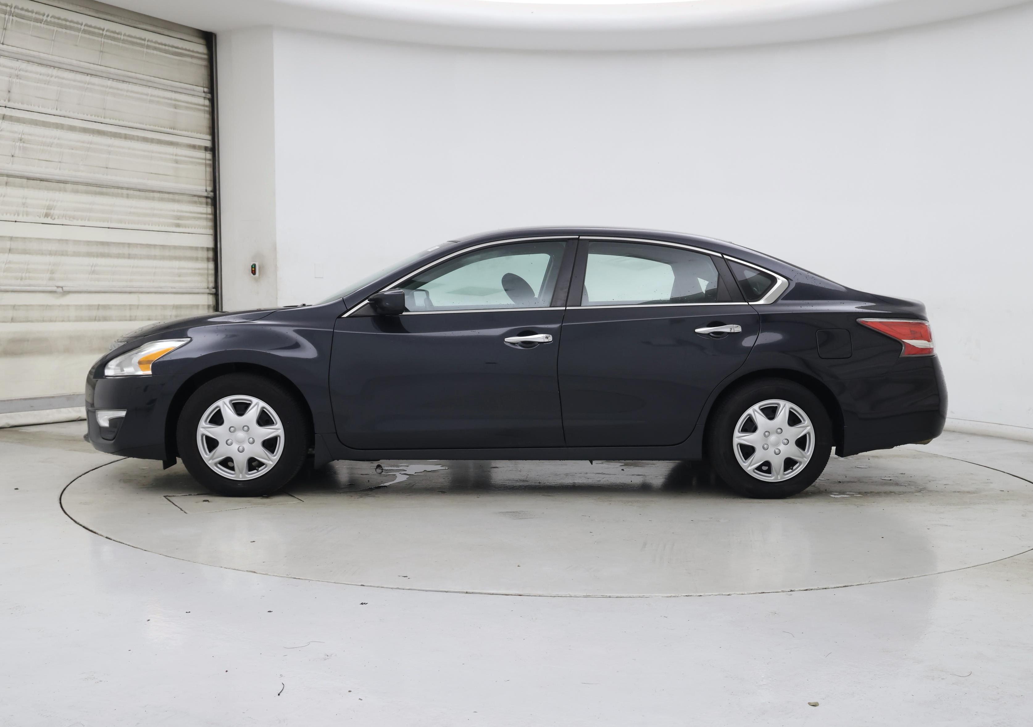 Thumbnail: 2015 Nissan Altima - 3