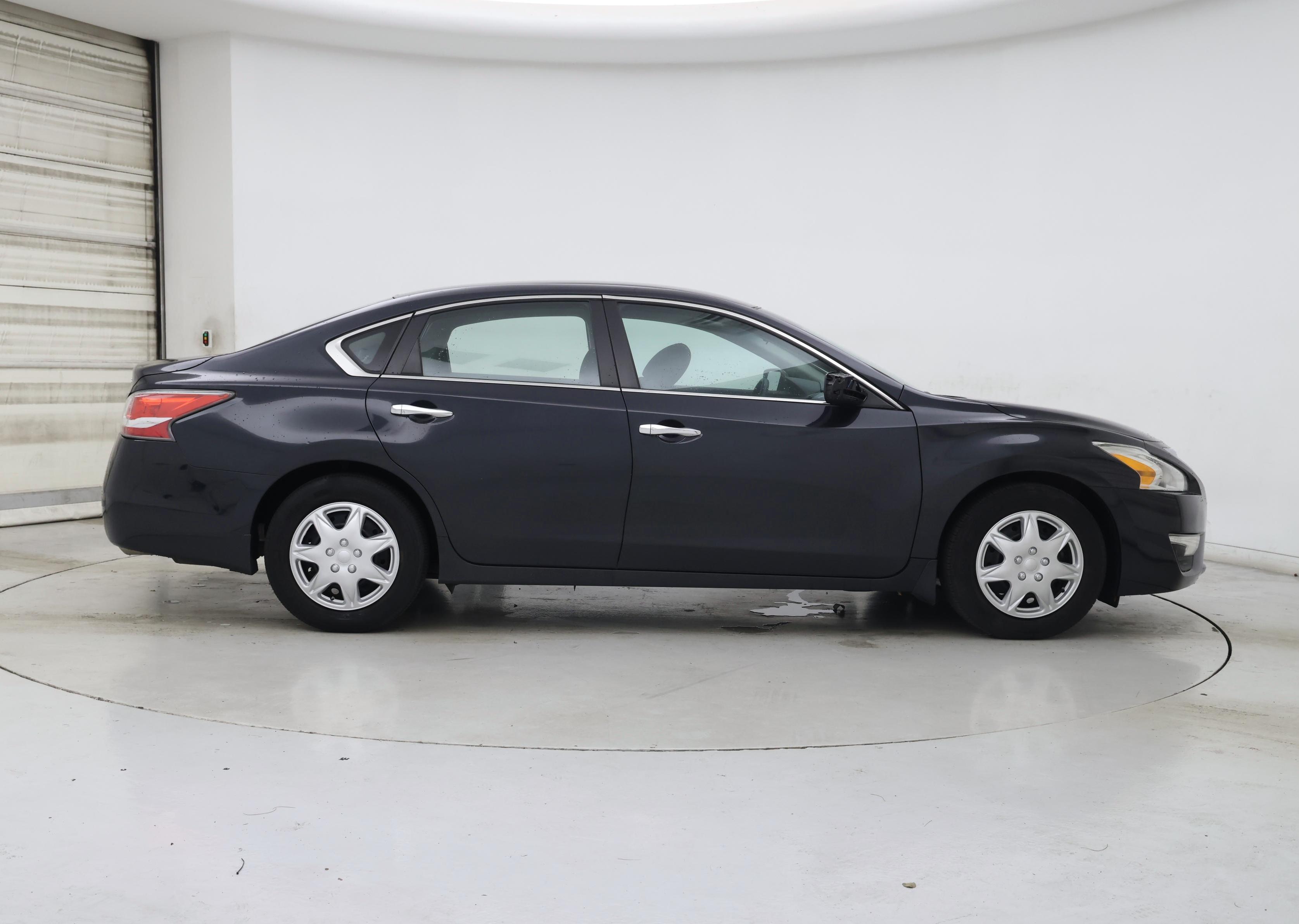 Thumbnail: 2015 Nissan Altima - 7