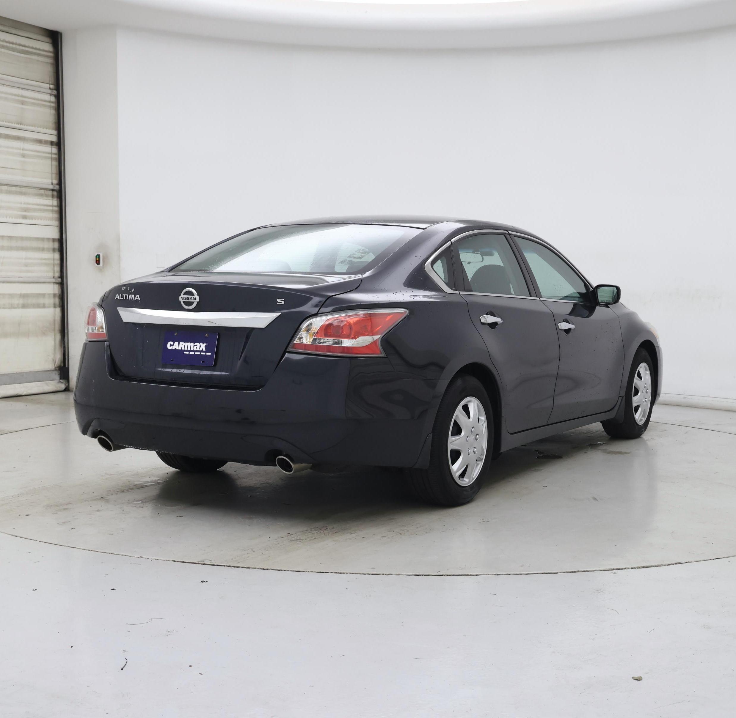 Thumbnail: 2015 Nissan Altima - 8