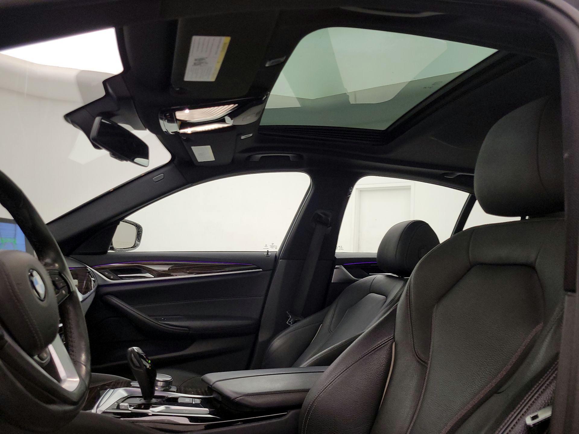 Thumbnail: 2018 BMW 5 Series - 20
