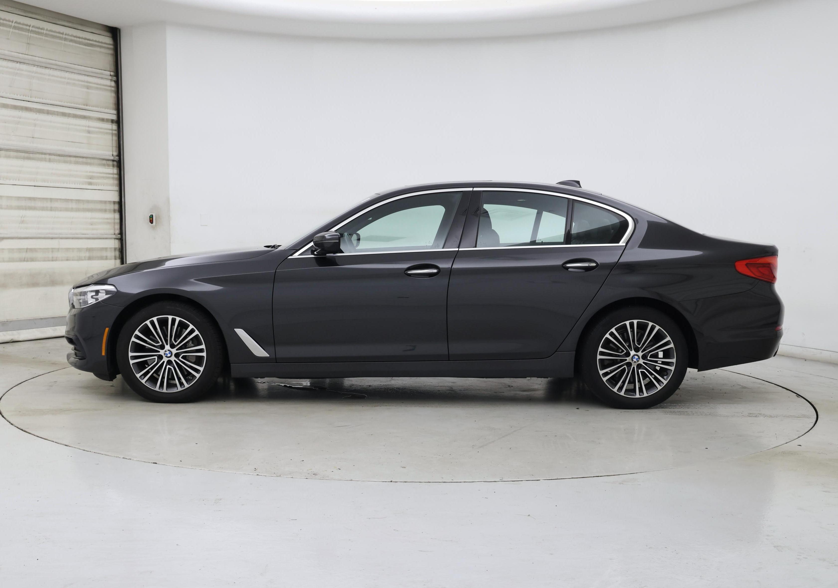 Thumbnail: 2018 BMW 5 Series - 3