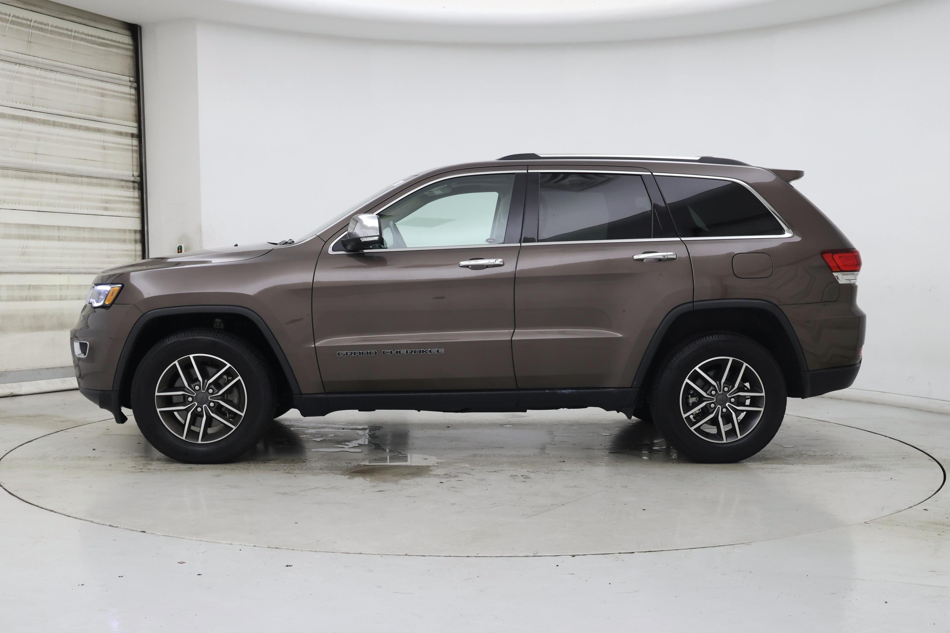 Thumbnail: 2021 Jeep Grand Cherokee - 3