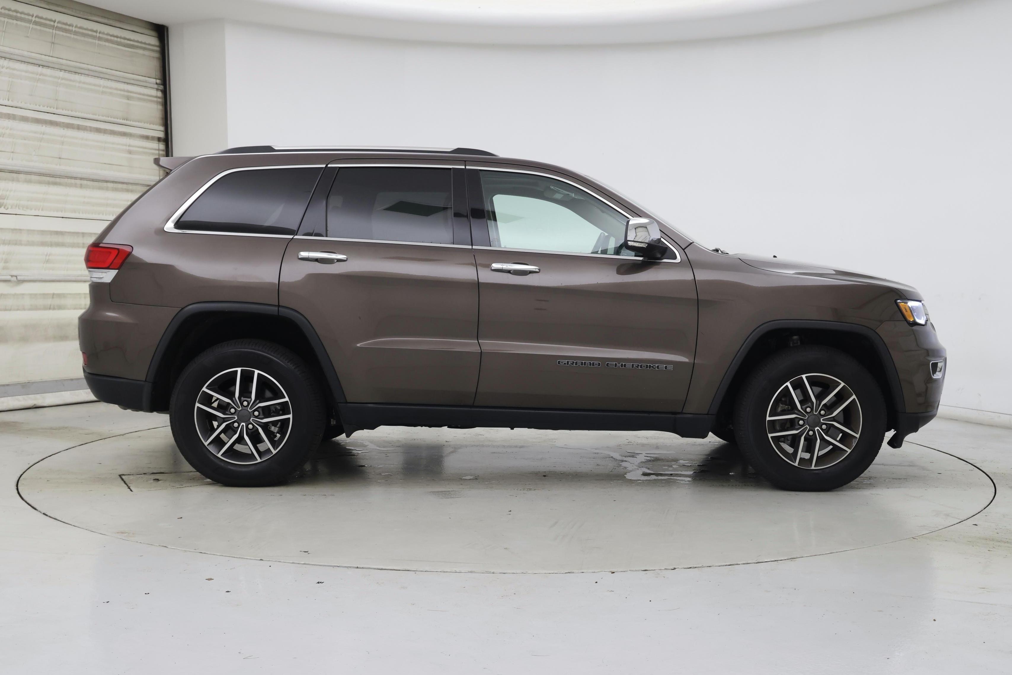Thumbnail: 2021 Jeep Grand Cherokee - 7