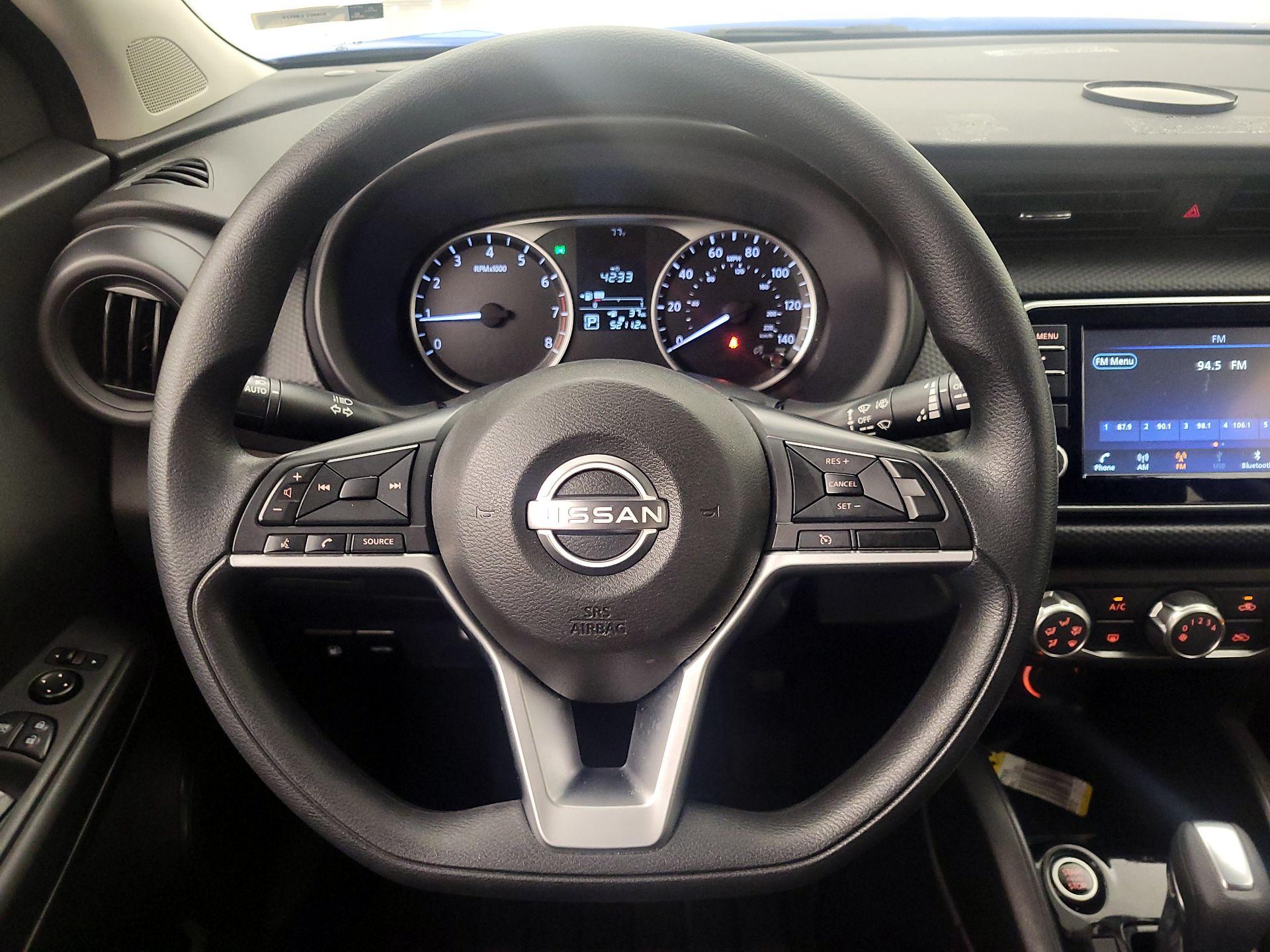 Thumbnail: 2022 Nissan Kicks - 10