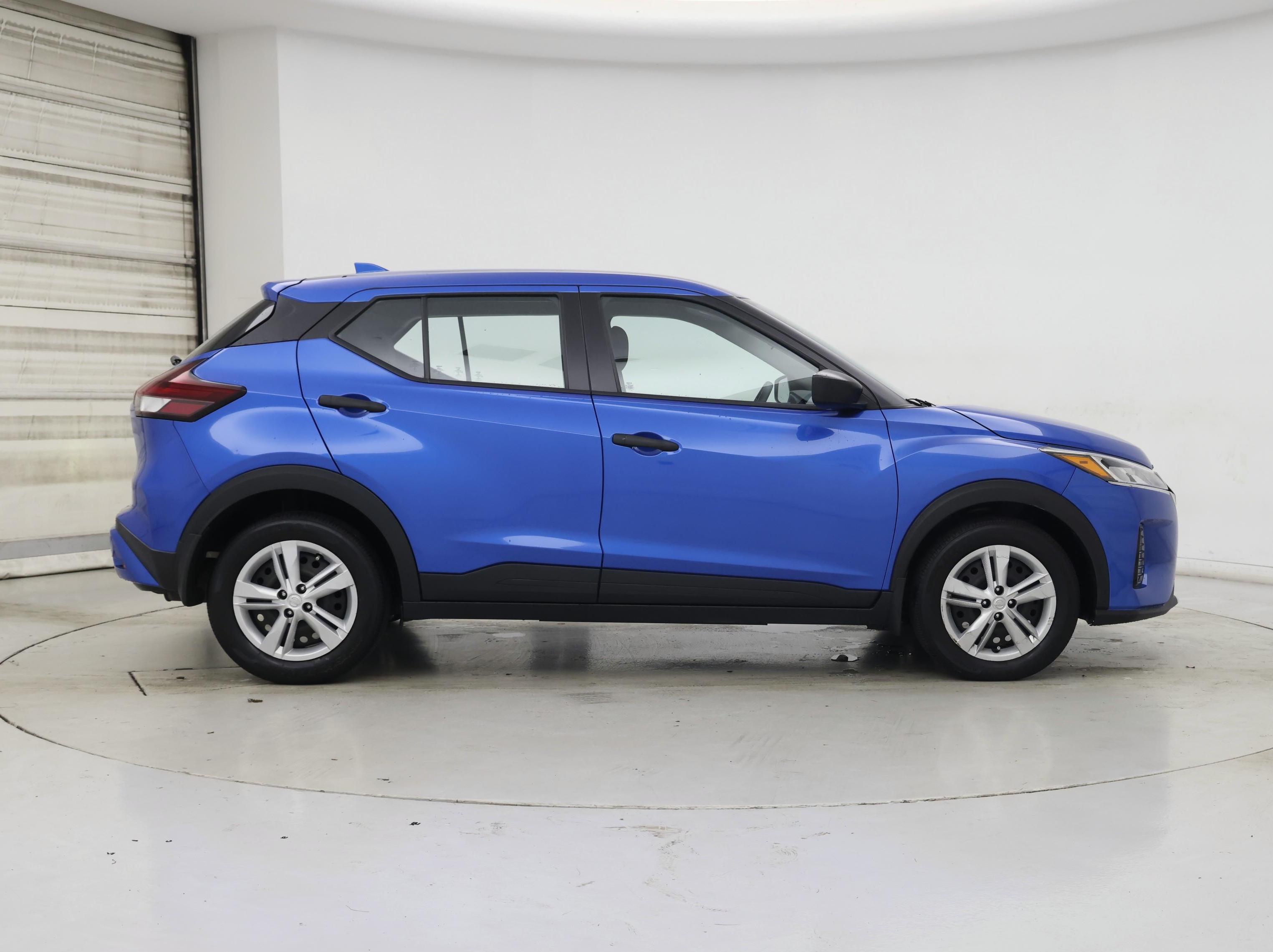 Thumbnail: 2022 Nissan Kicks - 7