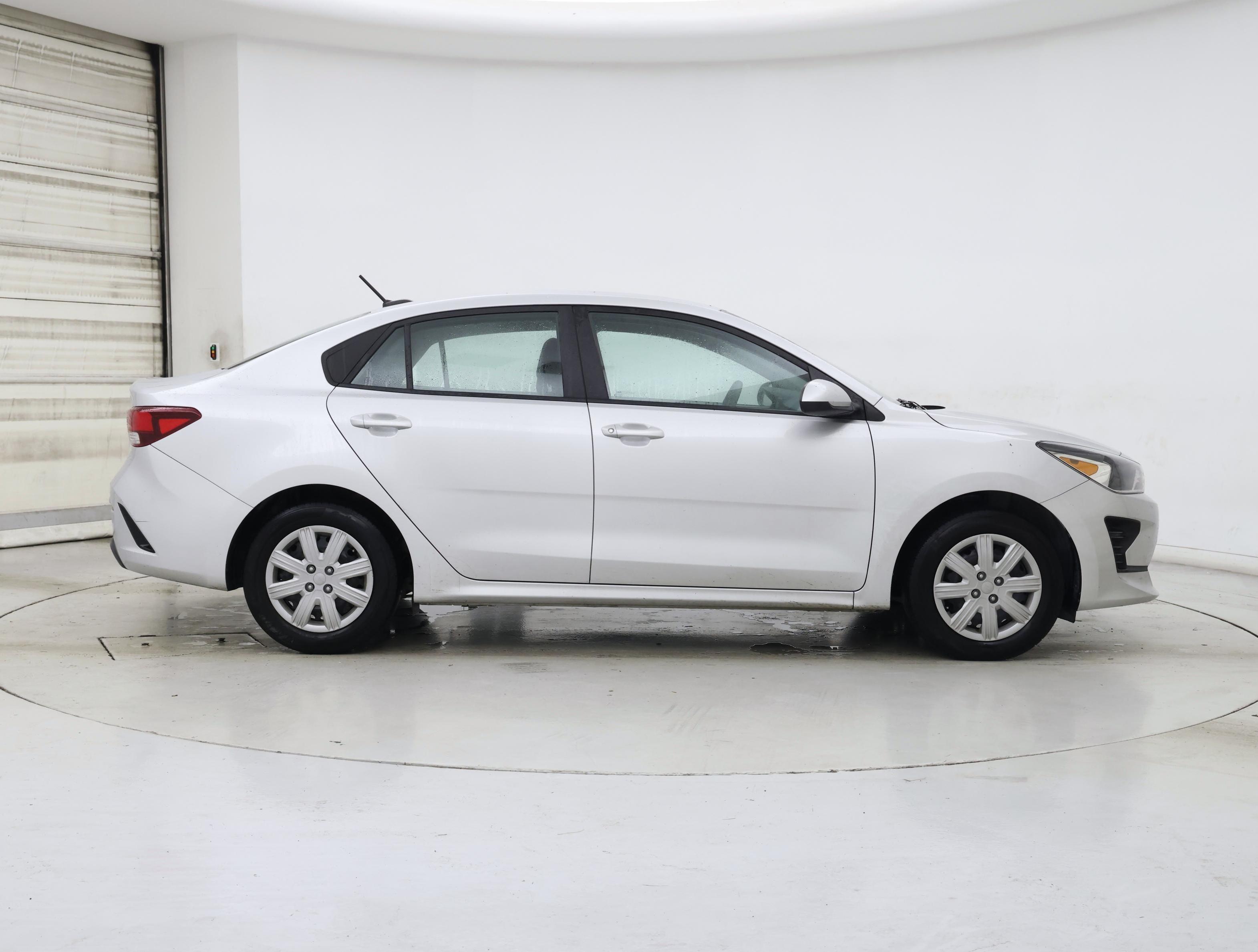 Thumbnail: 2022 Kia Rio - 7