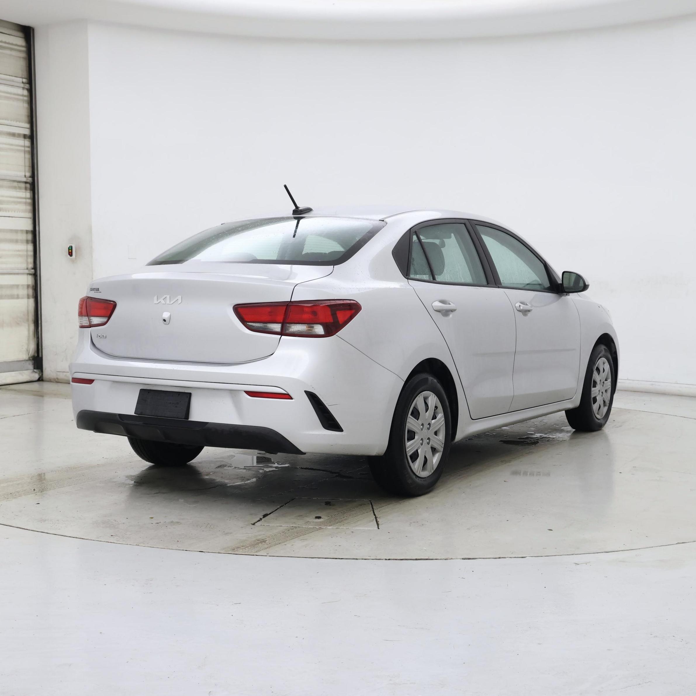 Thumbnail: 2022 Kia Rio - 8