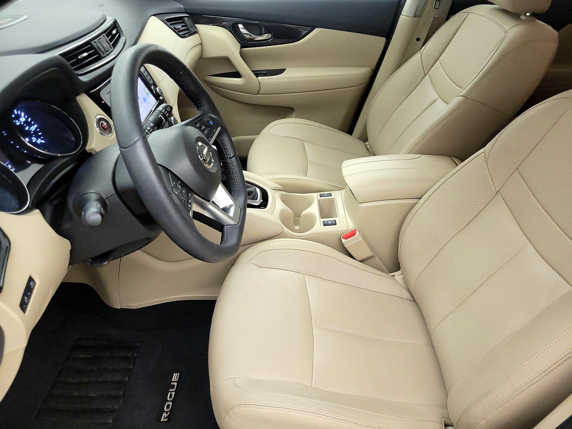 Thumbnail: 2019 Nissan Rogue - 11