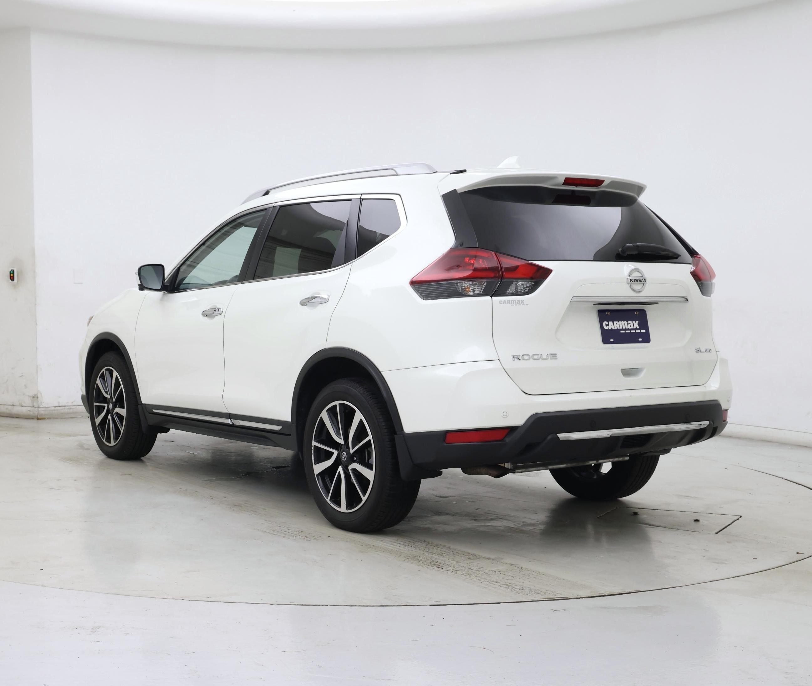 Thumbnail: 2019 Nissan Rogue - 2