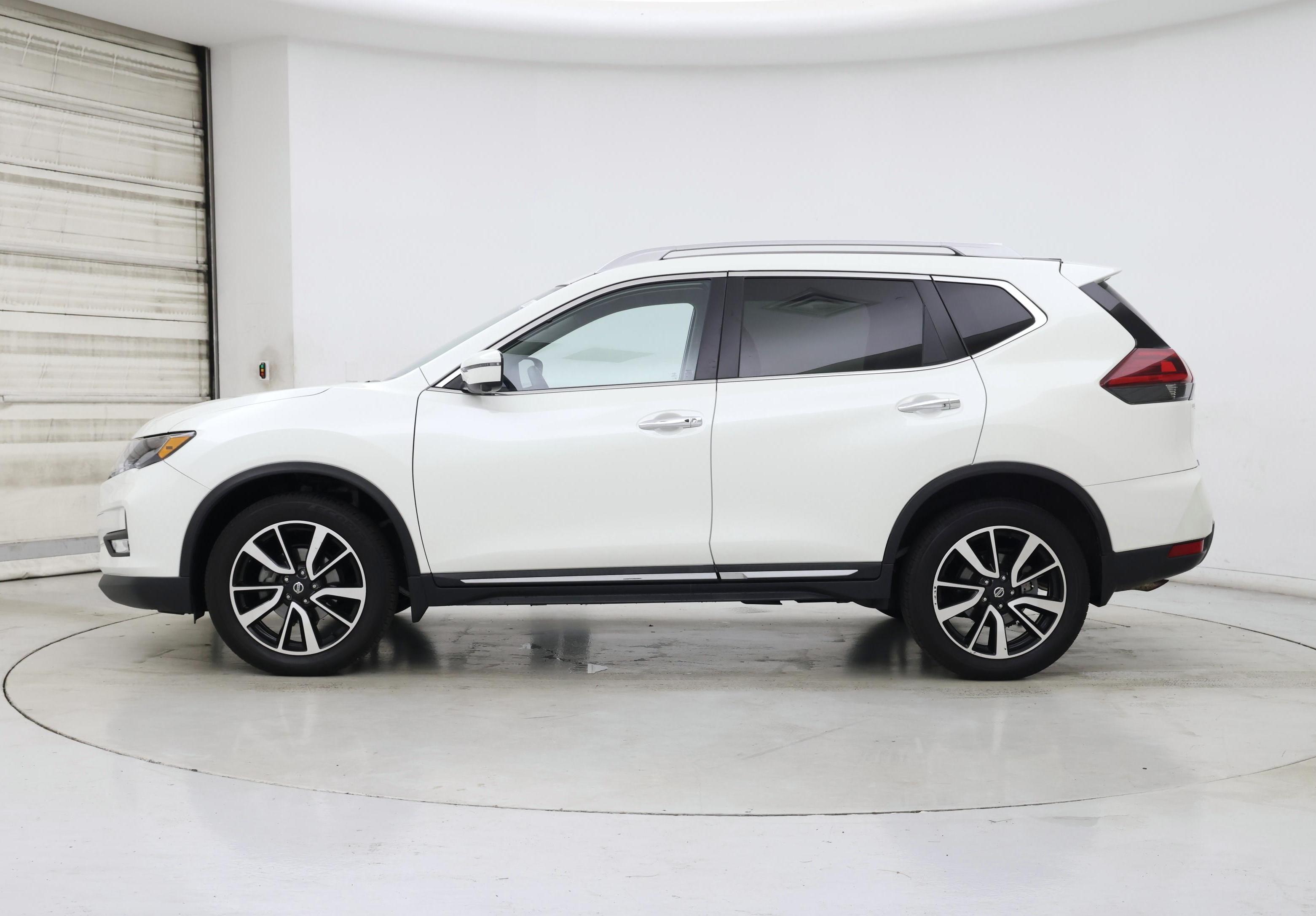 Thumbnail: 2019 Nissan Rogue - 3