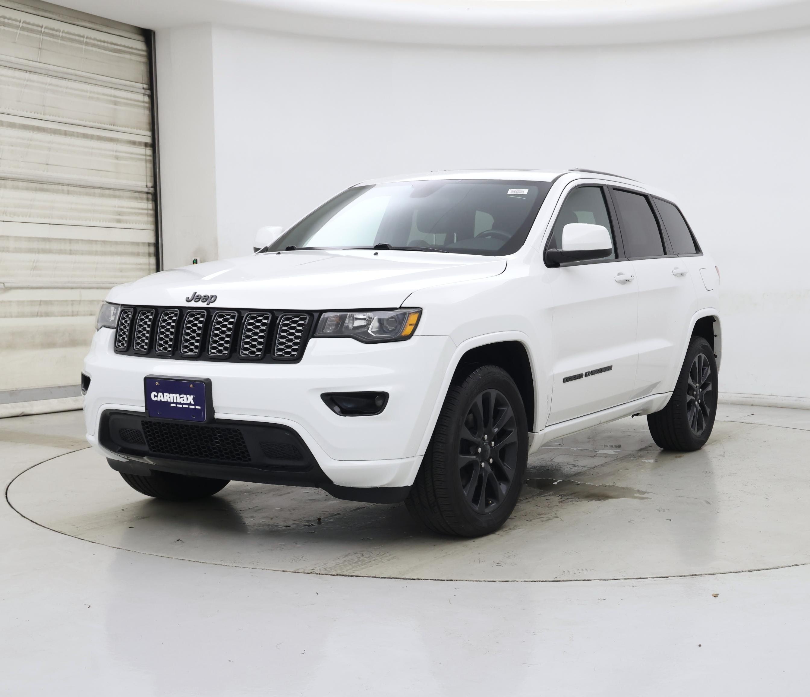 Thumbnail: 2020 Jeep Grand Cherokee - 4