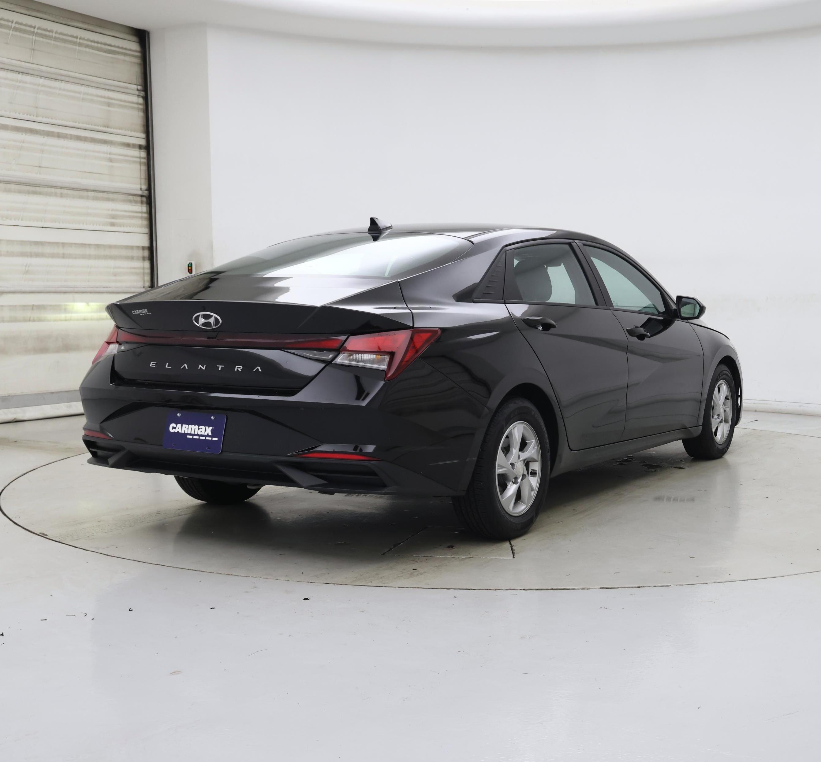Thumbnail: 2021 Hyundai Elantra - 8