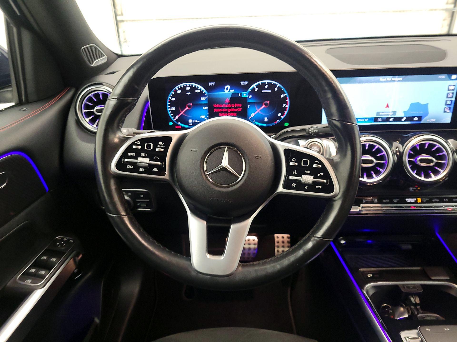 Thumbnail: 2020 Mercedes-Benz GLB - 10