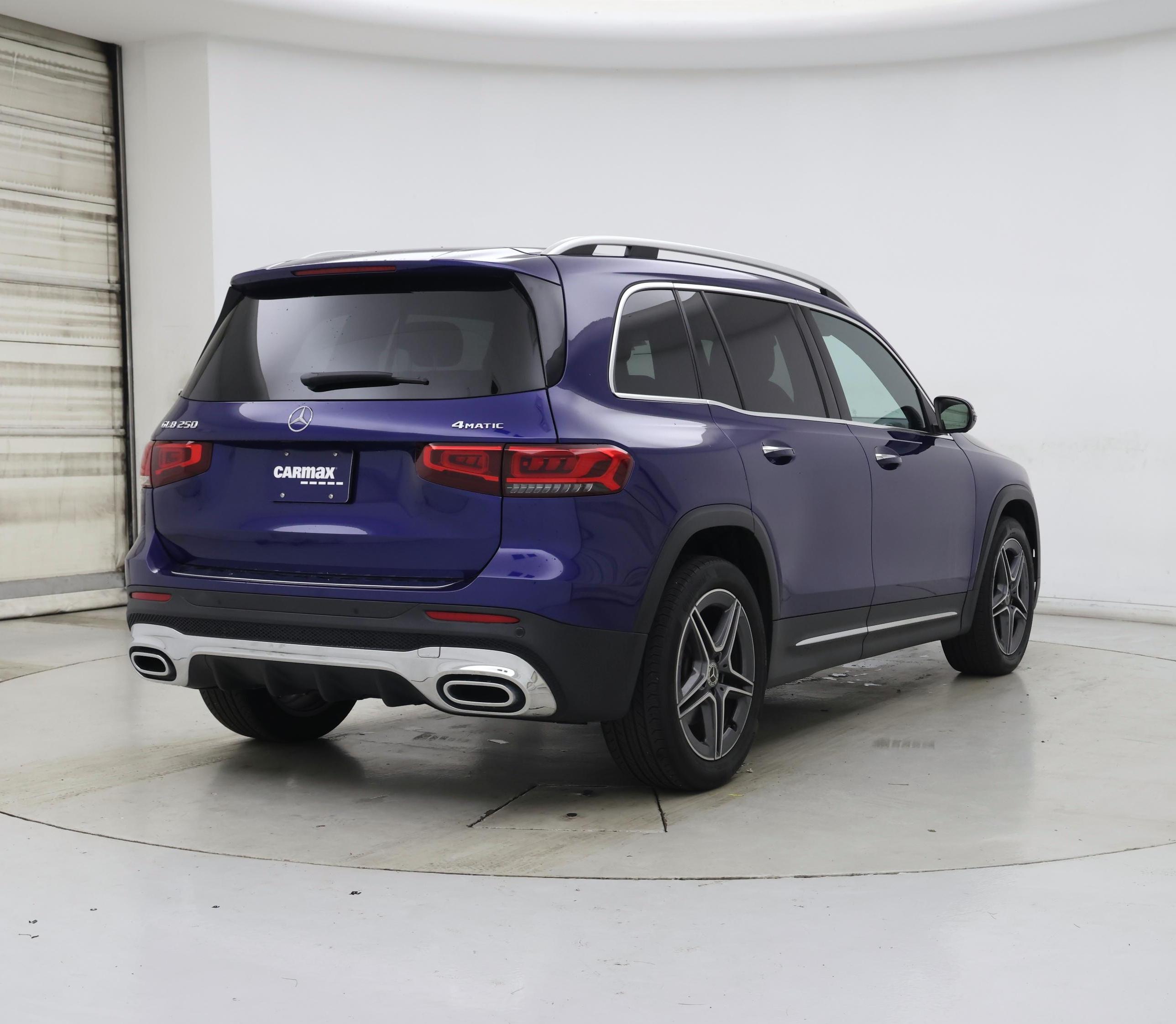 Thumbnail: 2020 Mercedes-Benz GLB - 8