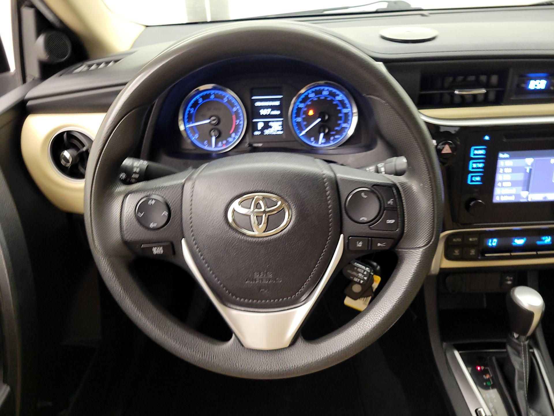 Thumbnail: 2018 Toyota Corolla - 10