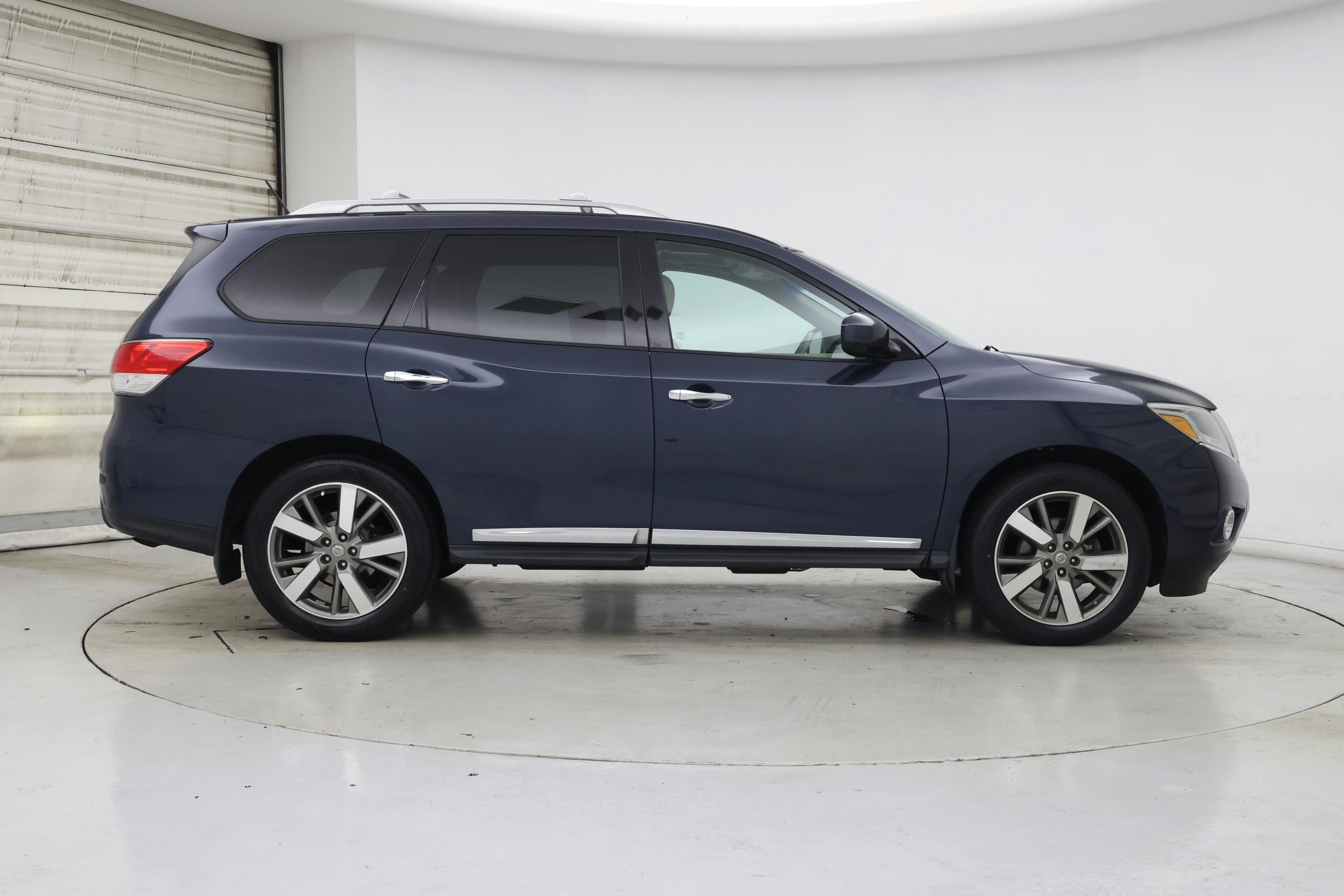 Thumbnail: 2015 Nissan Pathfinder - 7