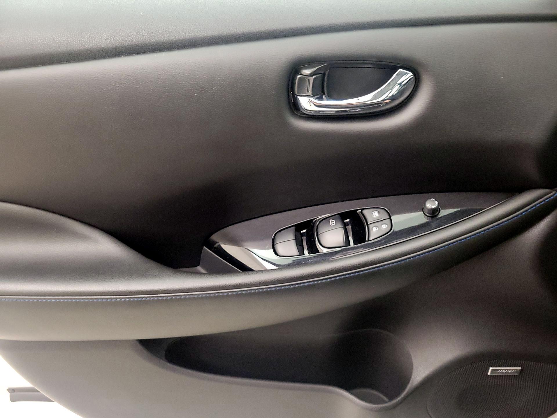 Thumbnail: 2020 Nissan Leaf - 12