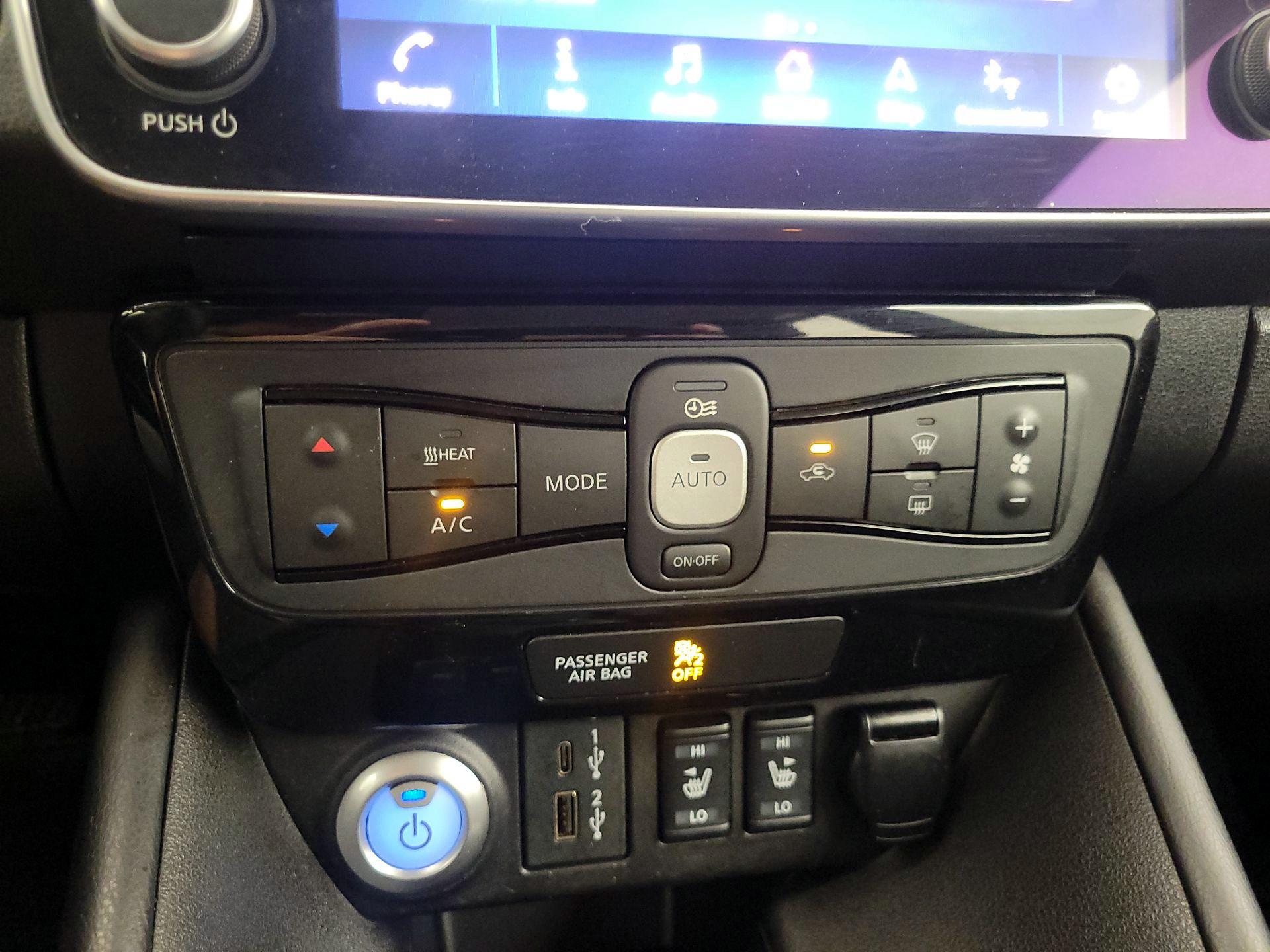 Thumbnail: 2020 Nissan Leaf - 16