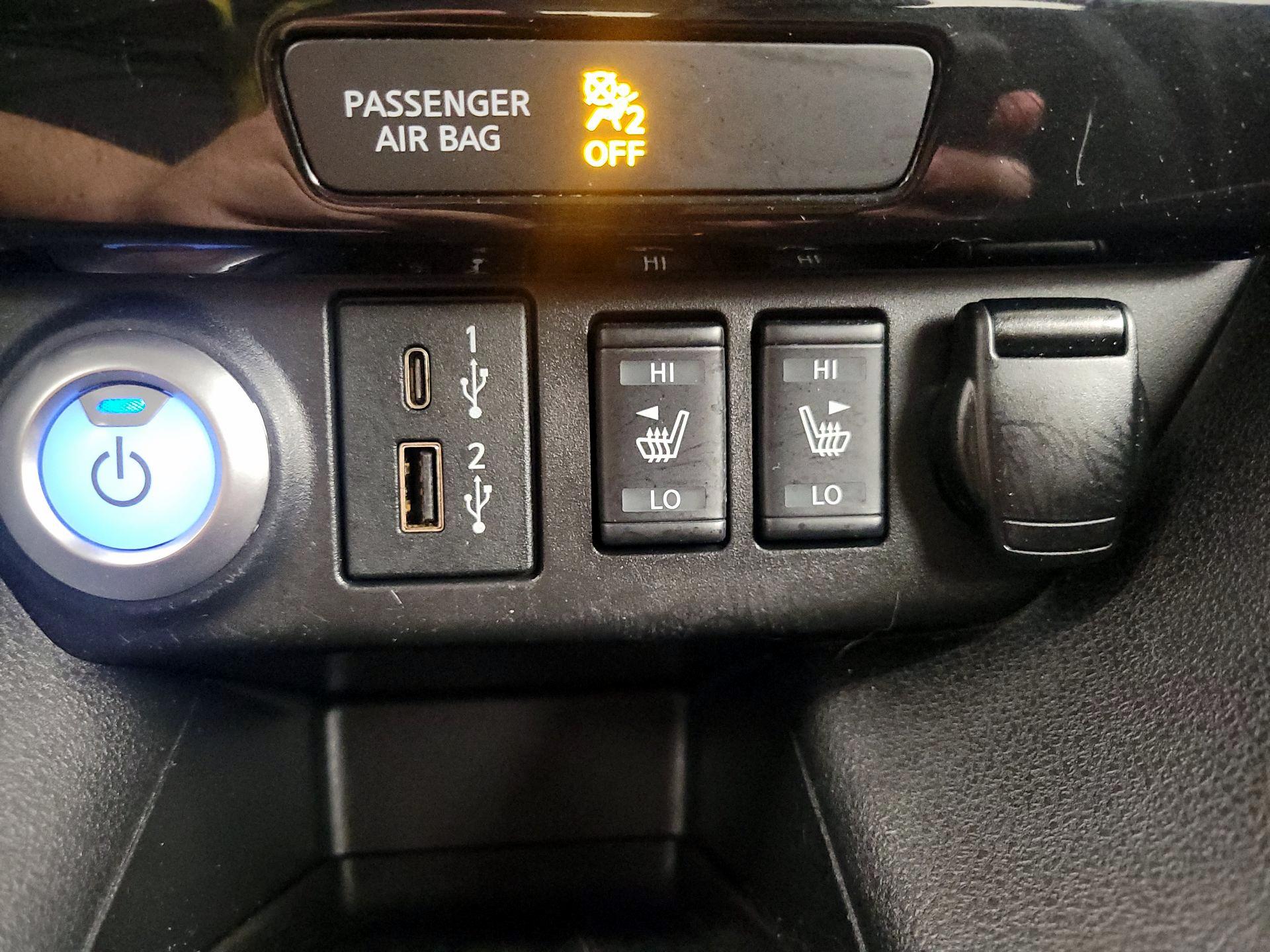 Thumbnail: 2020 Nissan Leaf - 18
