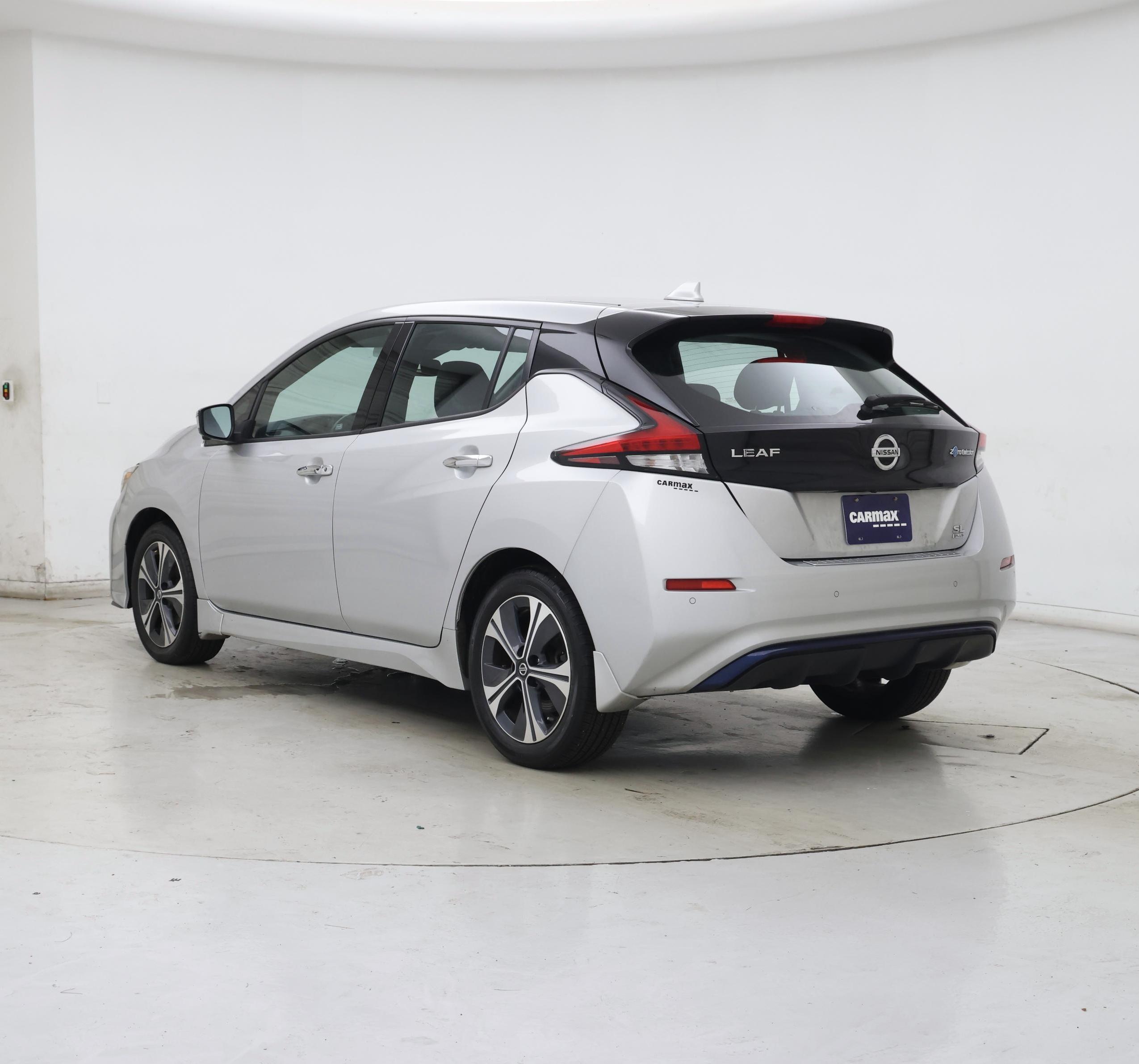 Thumbnail: 2020 Nissan Leaf - 2