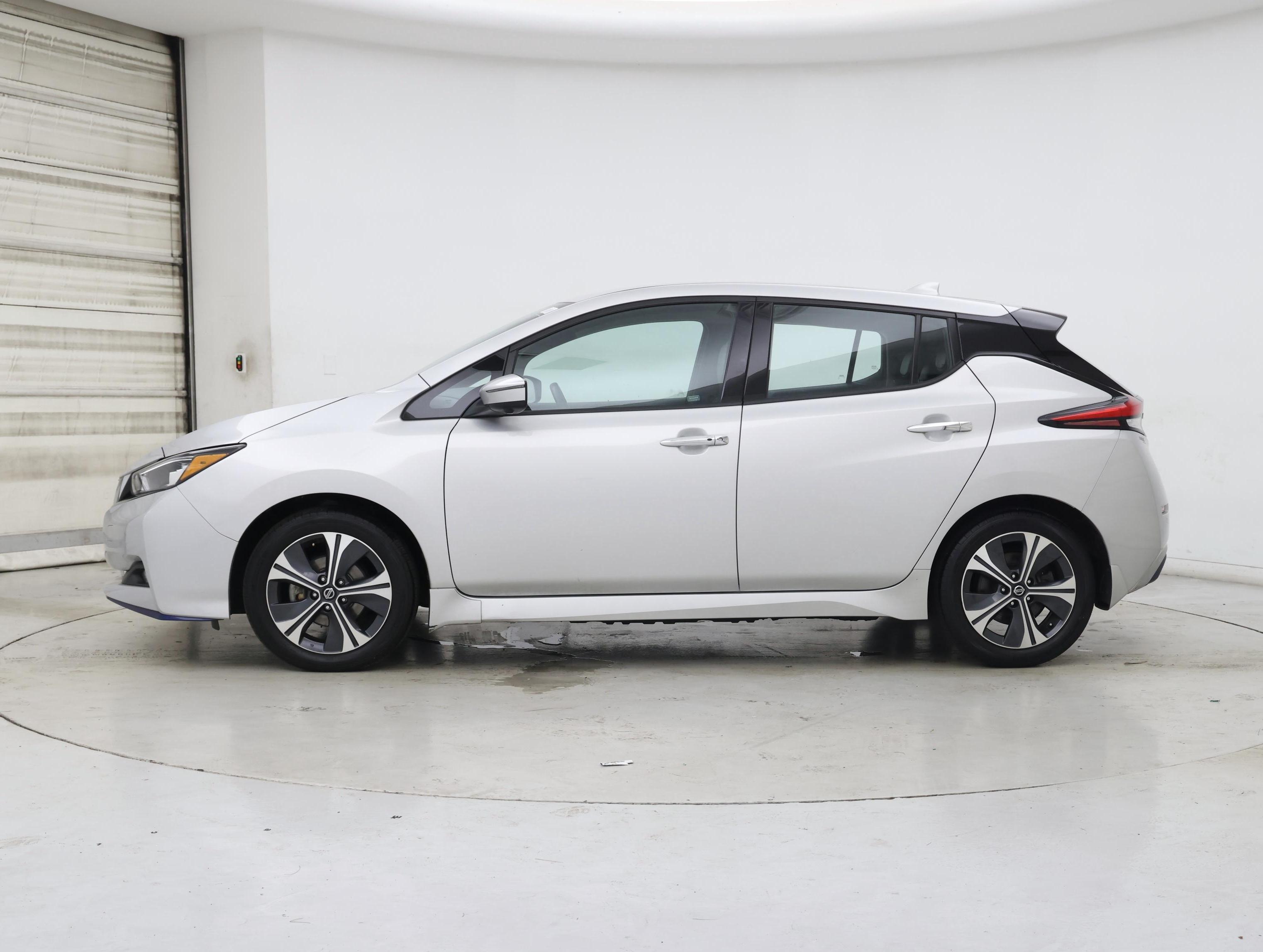 Thumbnail: 2020 Nissan Leaf - 3
