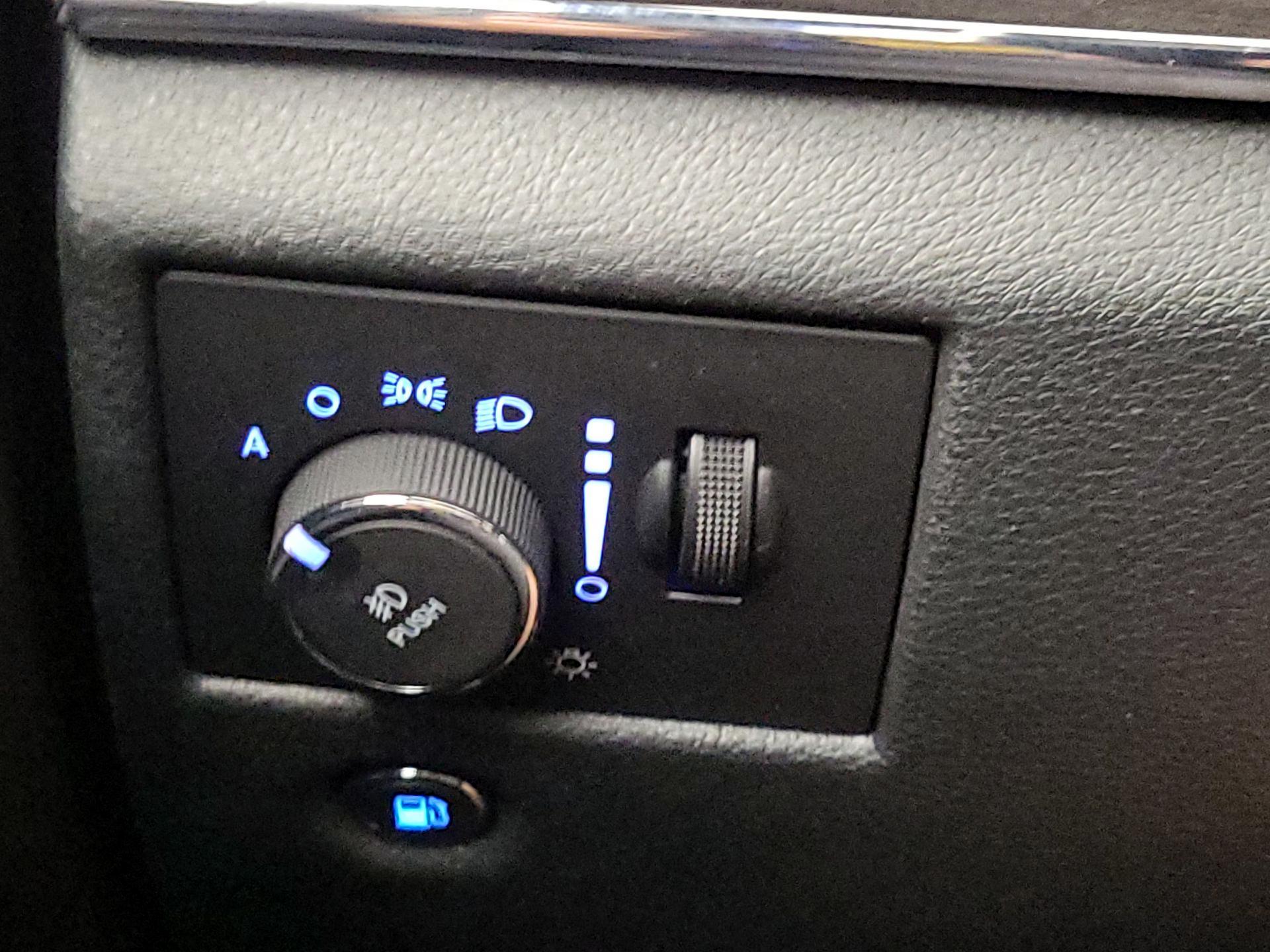 Thumbnail: 2016 Jeep Grand Cherokee - 13