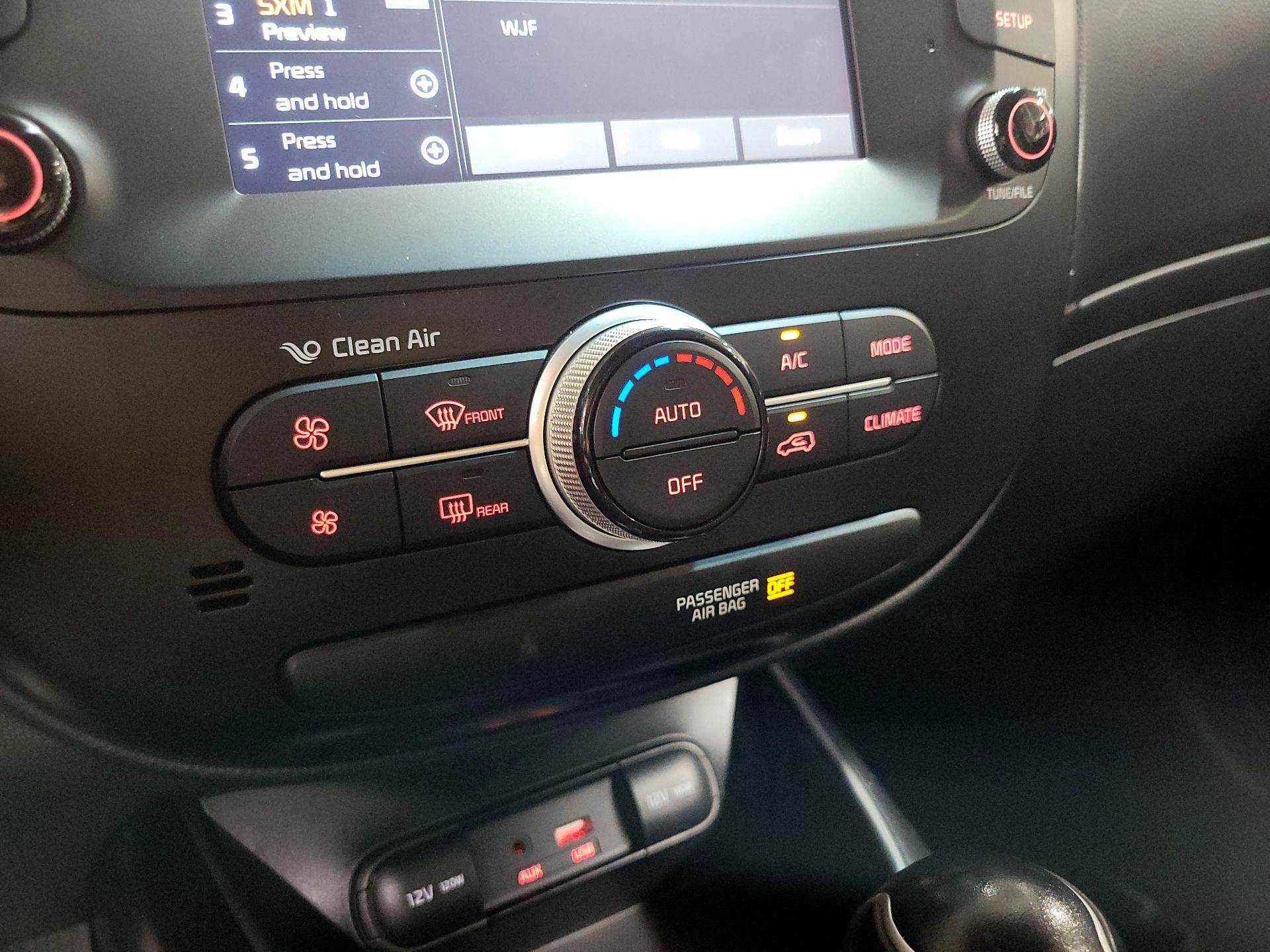 Thumbnail: 2018 Kia Soul - 16