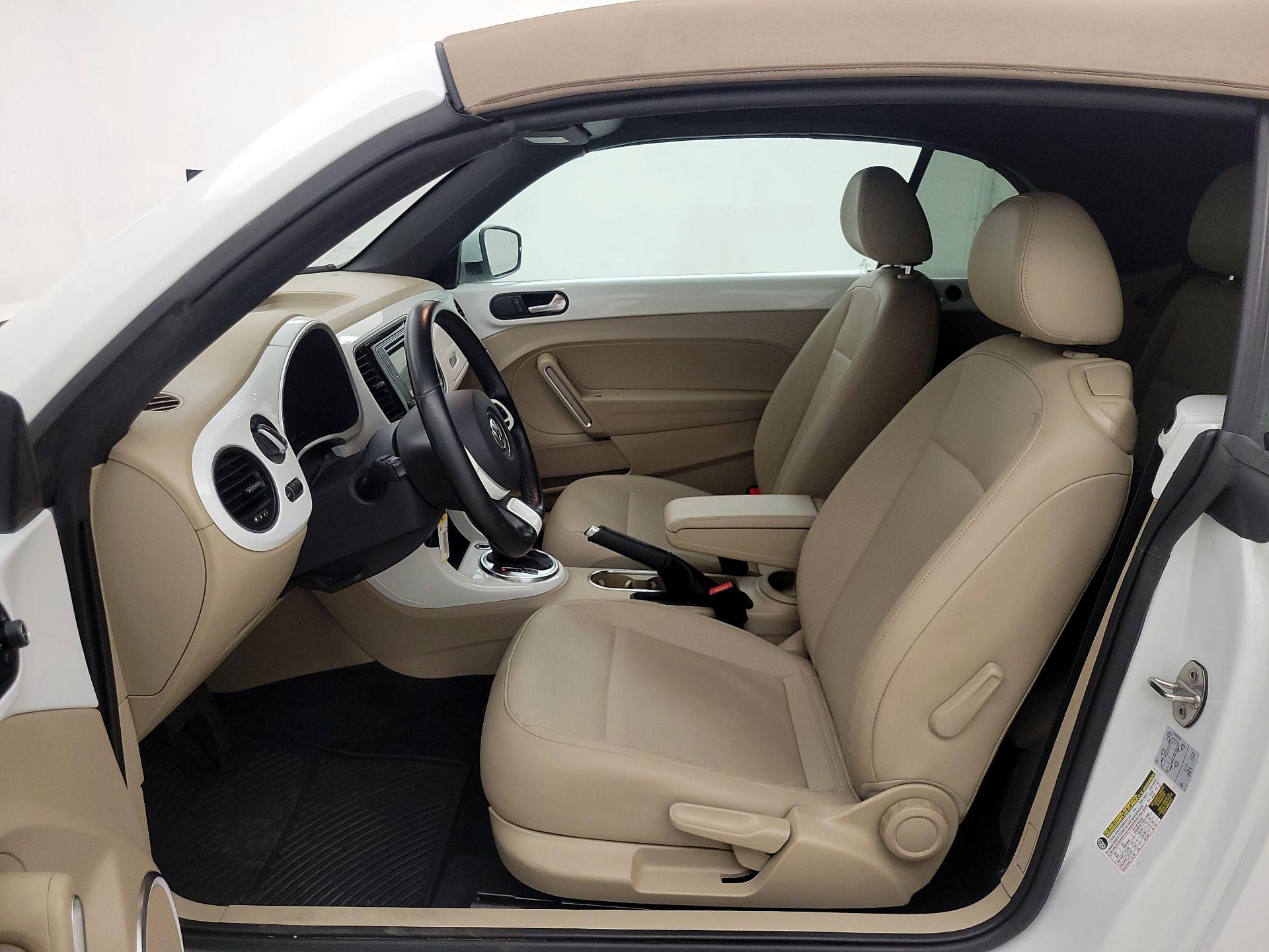 Thumbnail: 2019 Volkswagen Beetle - 11