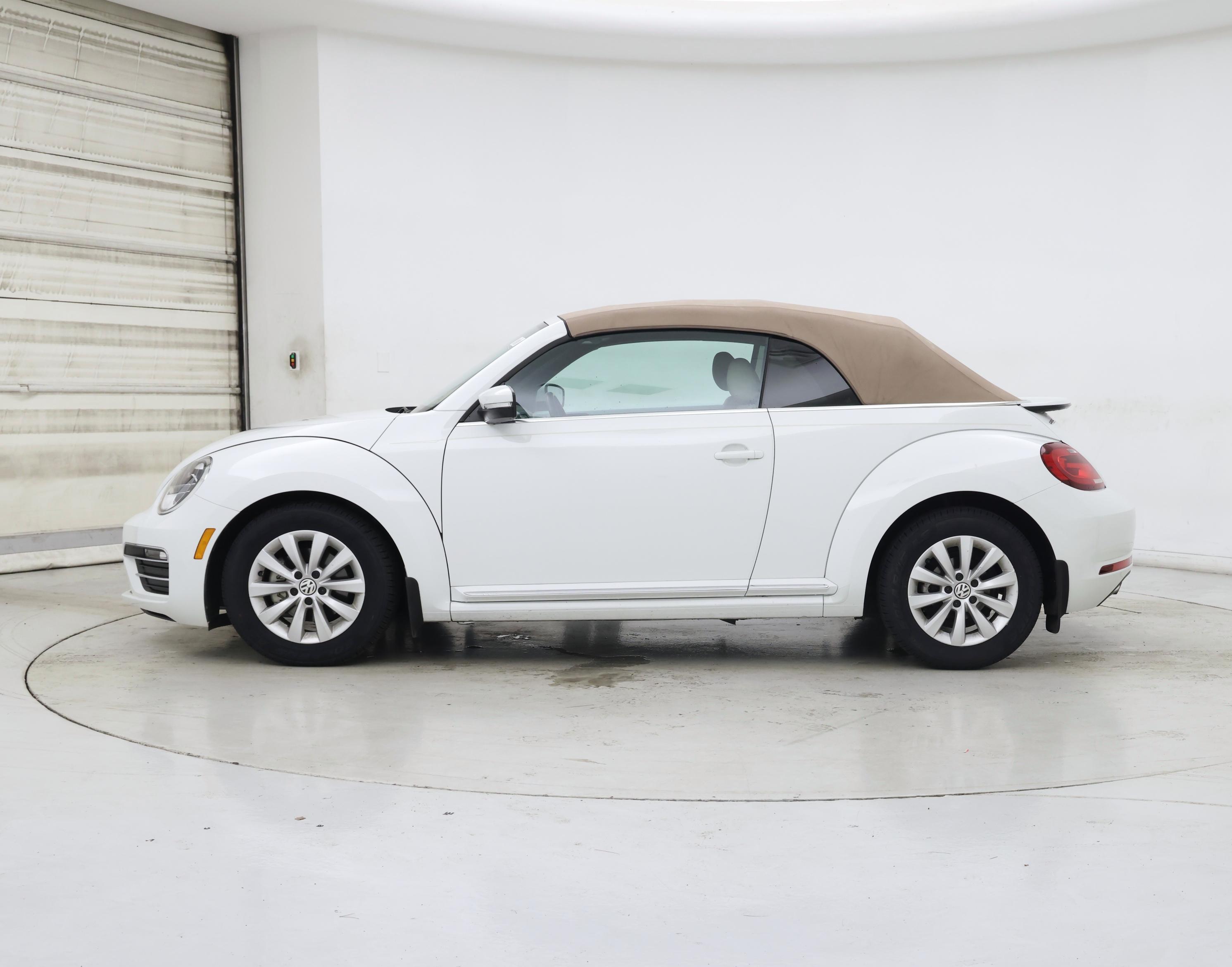 Thumbnail: 2019 Volkswagen Beetle - 3