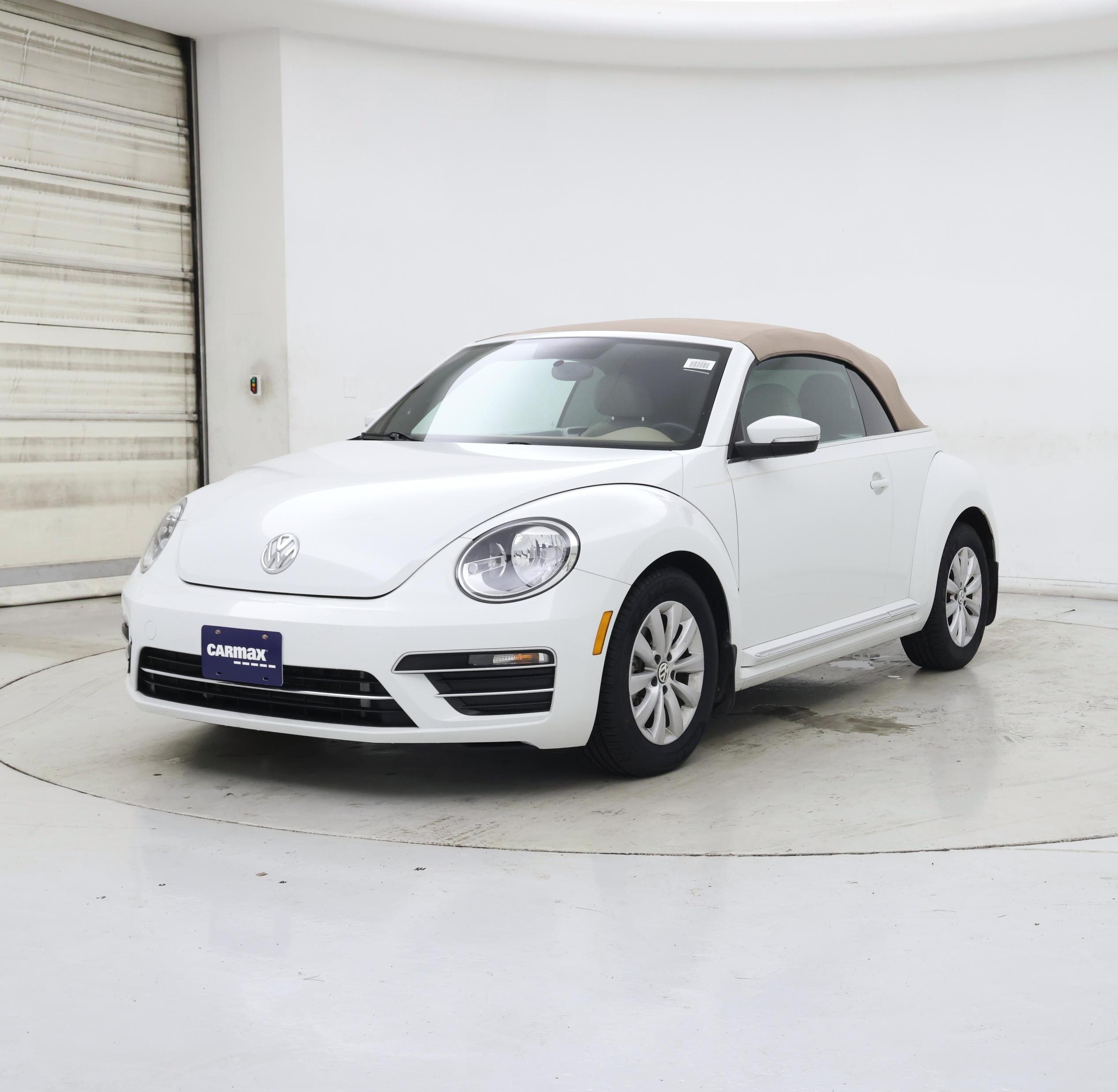 Thumbnail: 2019 Volkswagen Beetle - 4