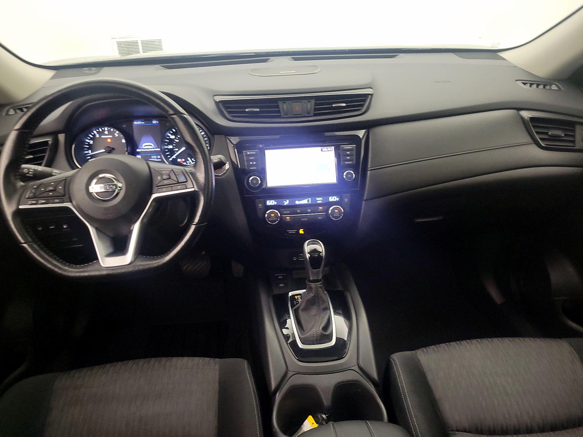 Thumbnail: 2020 Nissan Rogue - 9