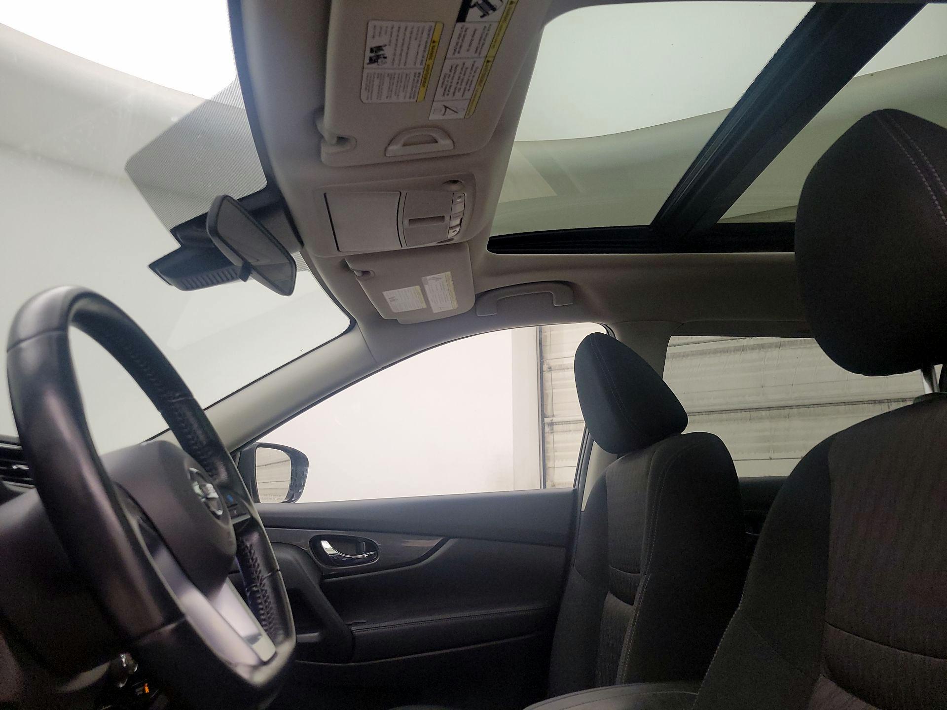 Thumbnail: 2020 Nissan Rogue - 20