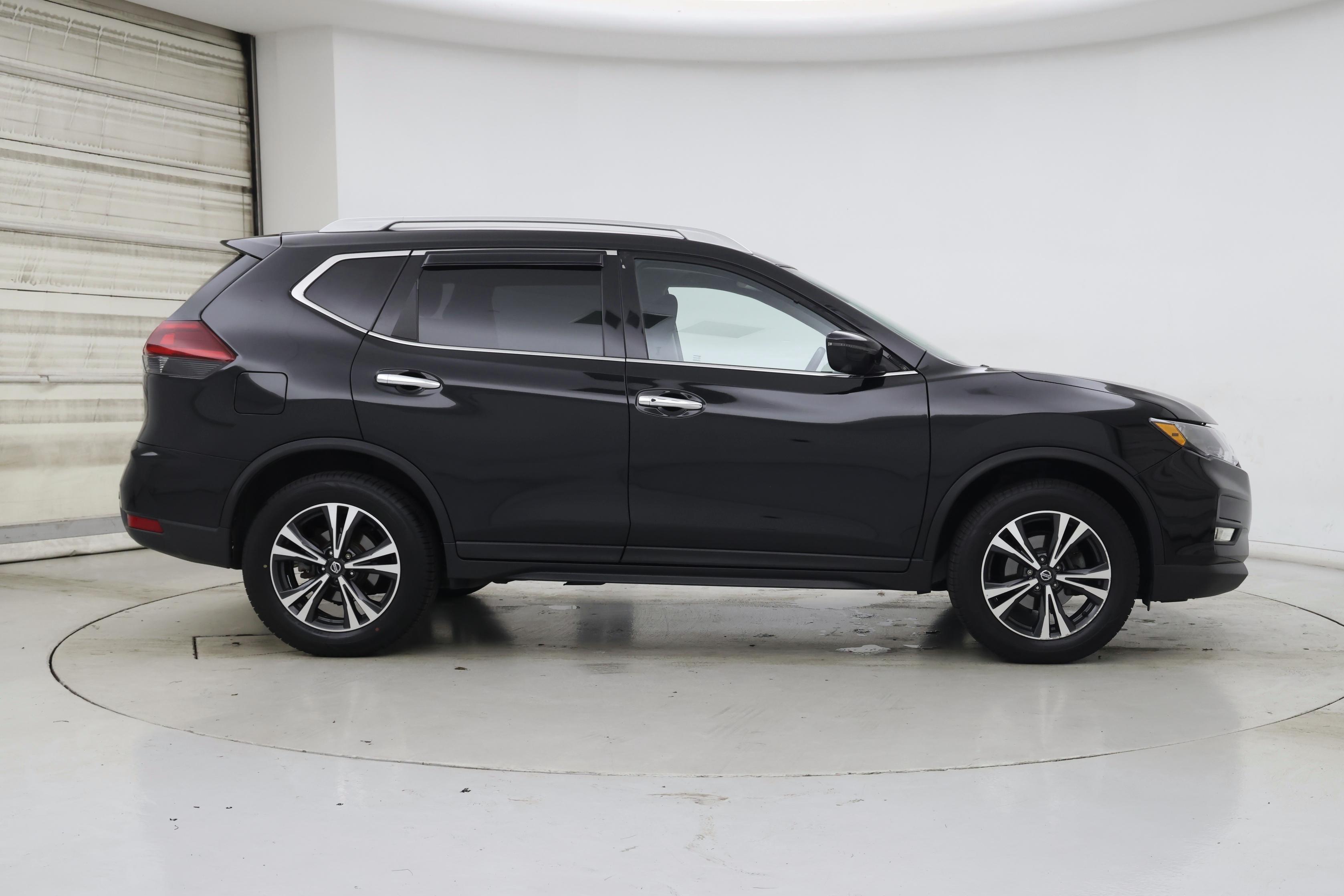Thumbnail: 2020 Nissan Rogue - 7