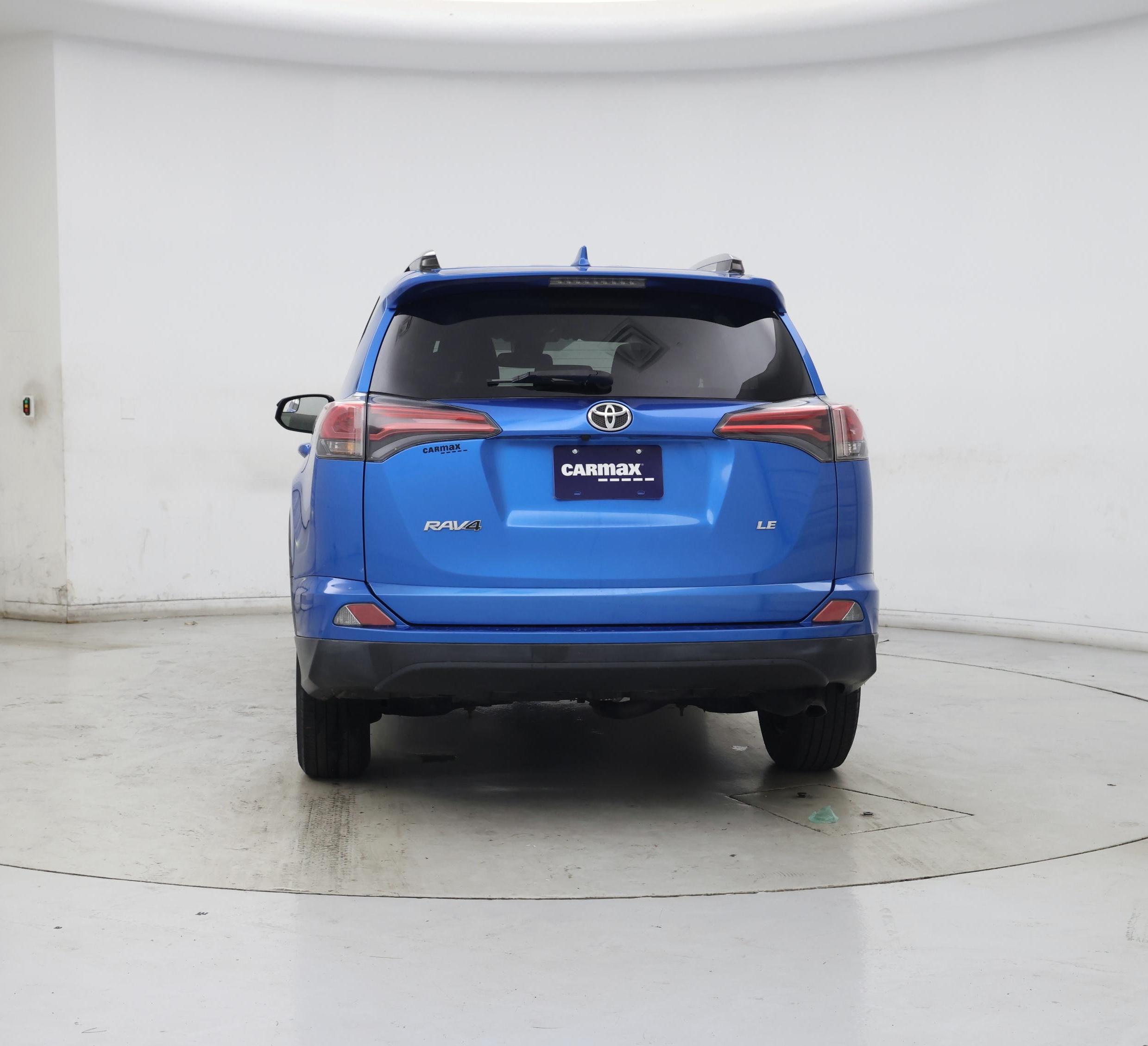 Thumbnail: 2017 Toyota RAV4 - 6
