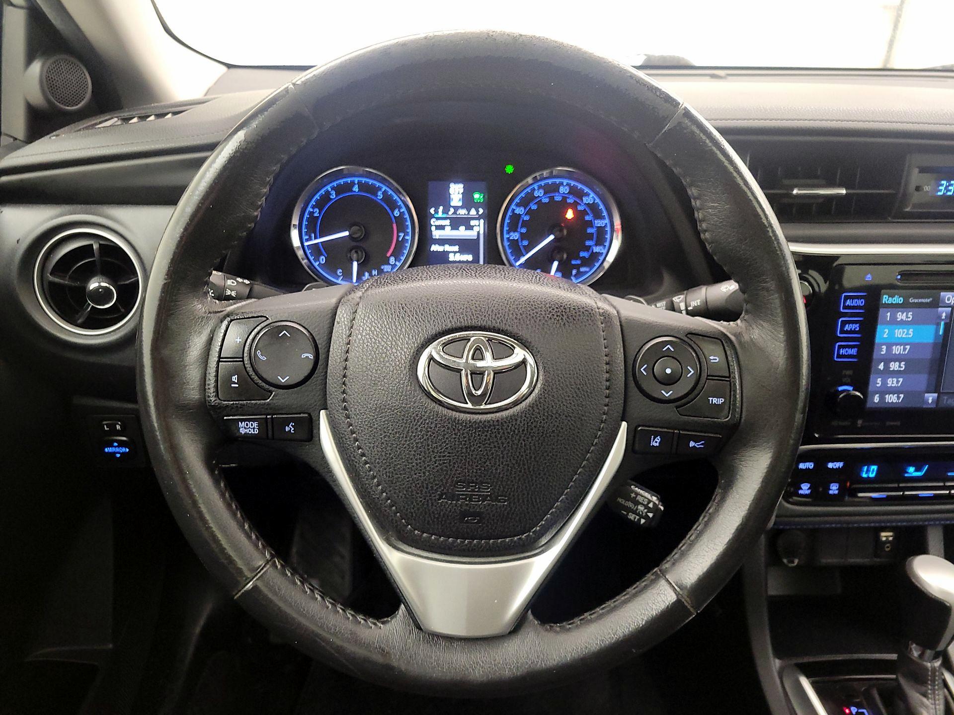 Thumbnail: 2017 Toyota Corolla - 10
